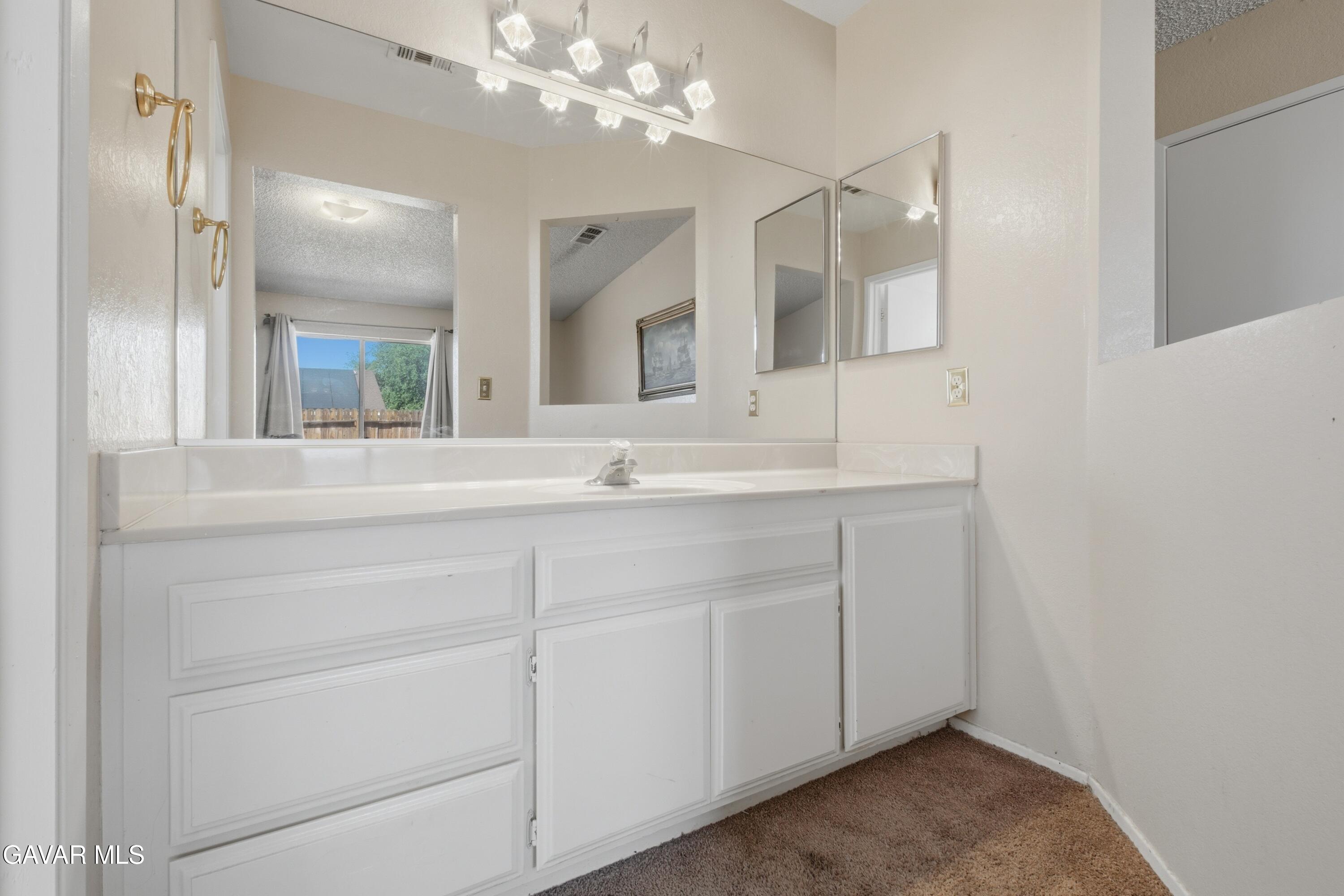 8581 Jacaranda Avenue Property Photo 11