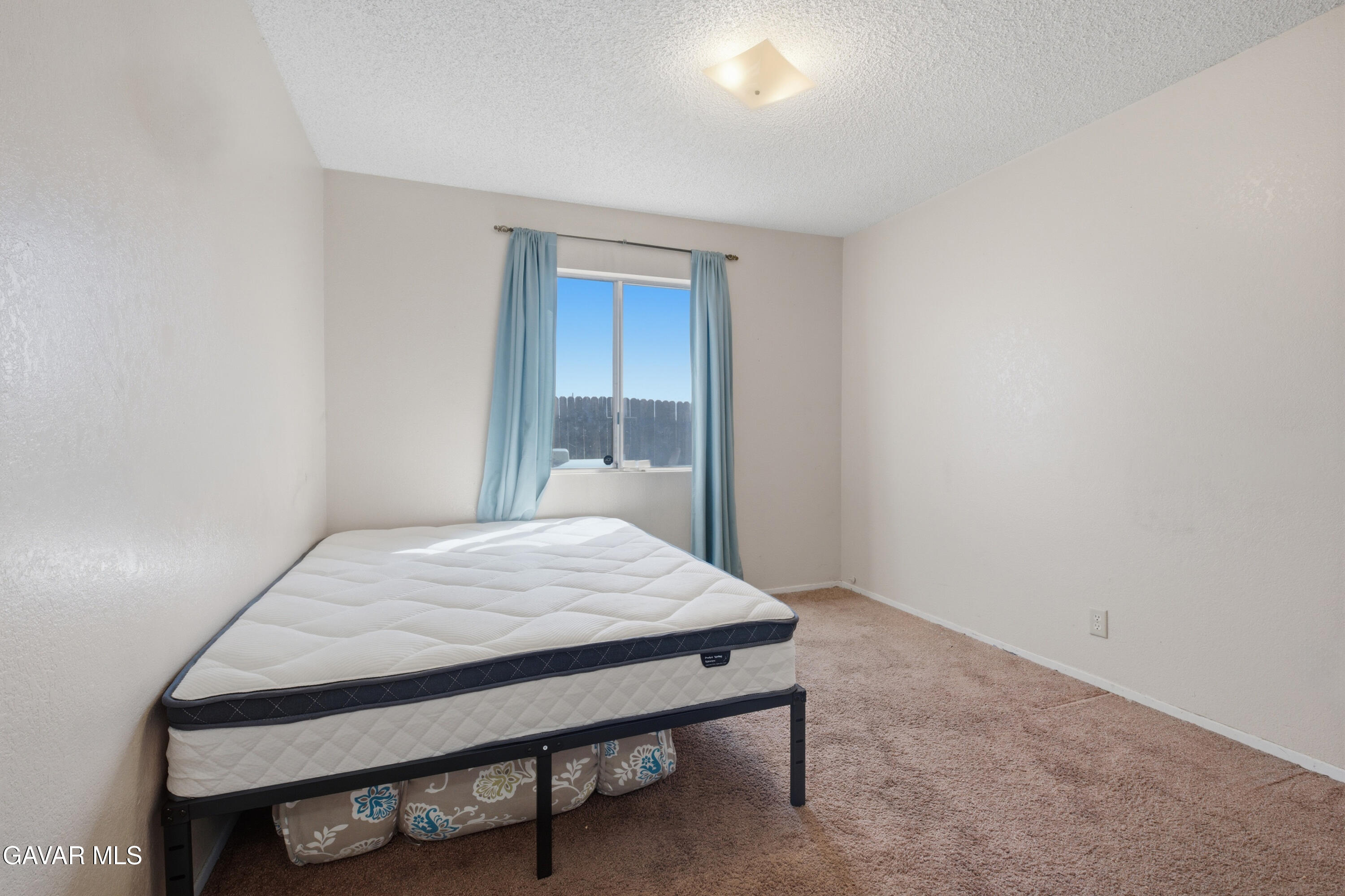 8581 Jacaranda Avenue Property Photo 13