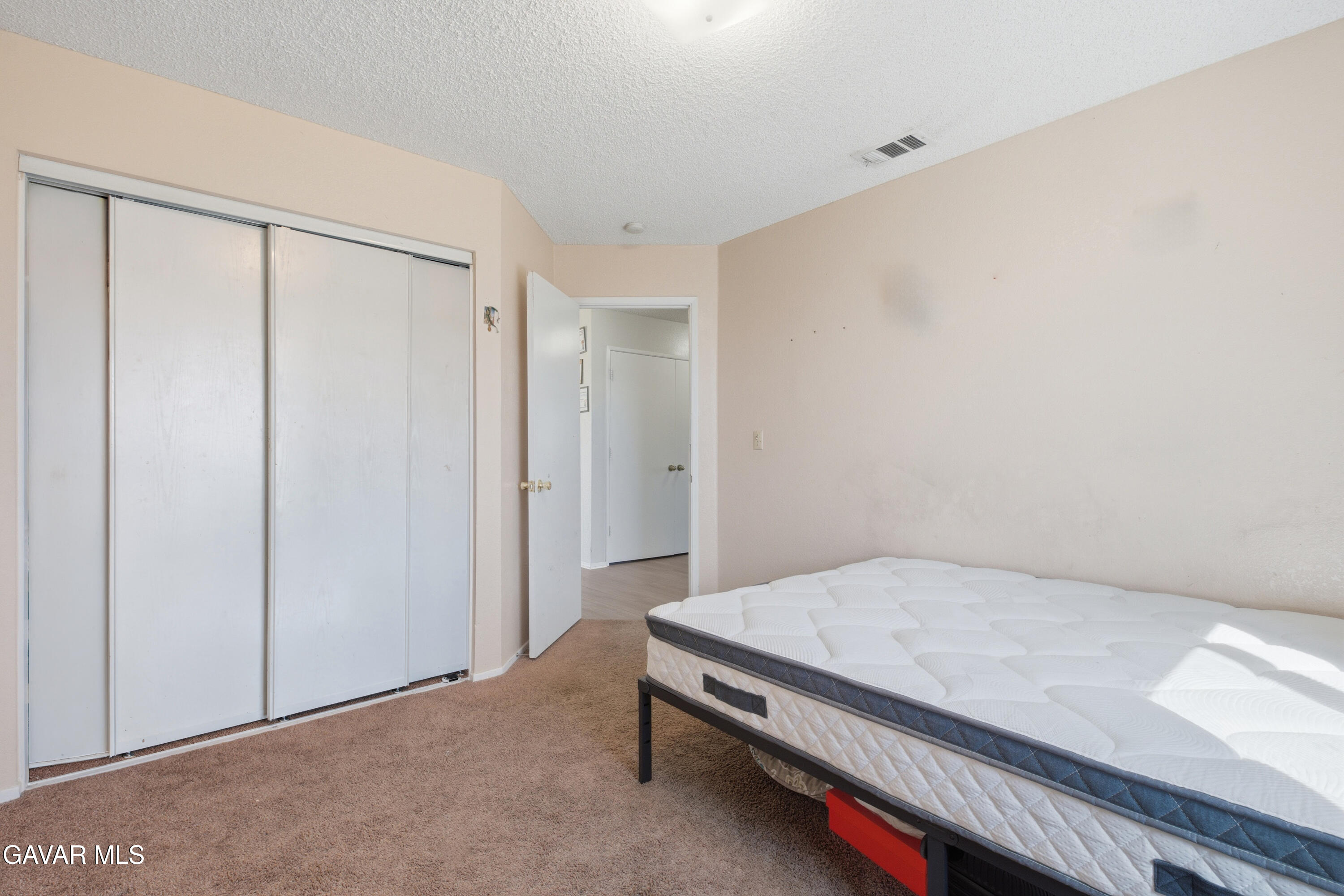 8581 Jacaranda Avenue Property Photo 14