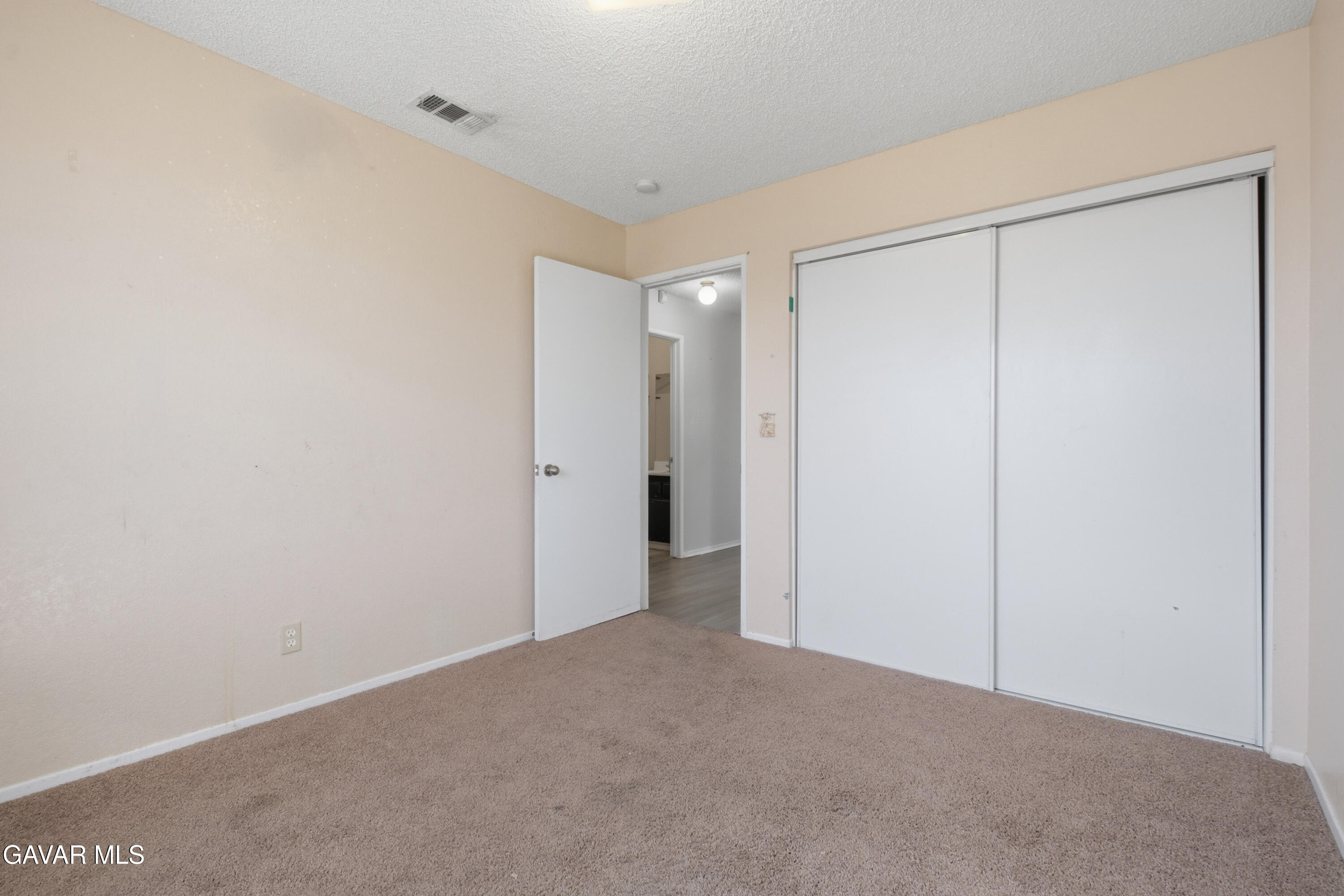 8581 Jacaranda Avenue Property Photo 15