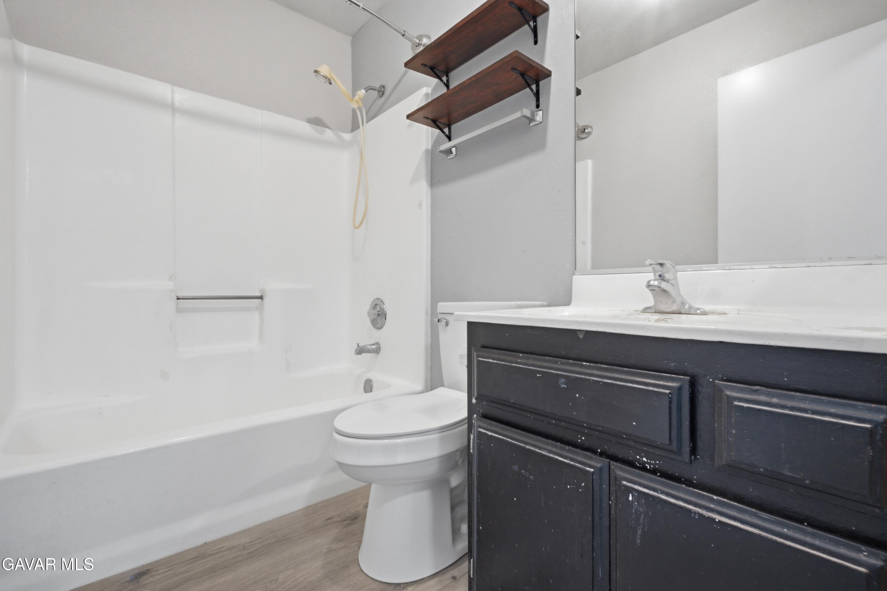 8581 Jacaranda Avenue Property Photo 17