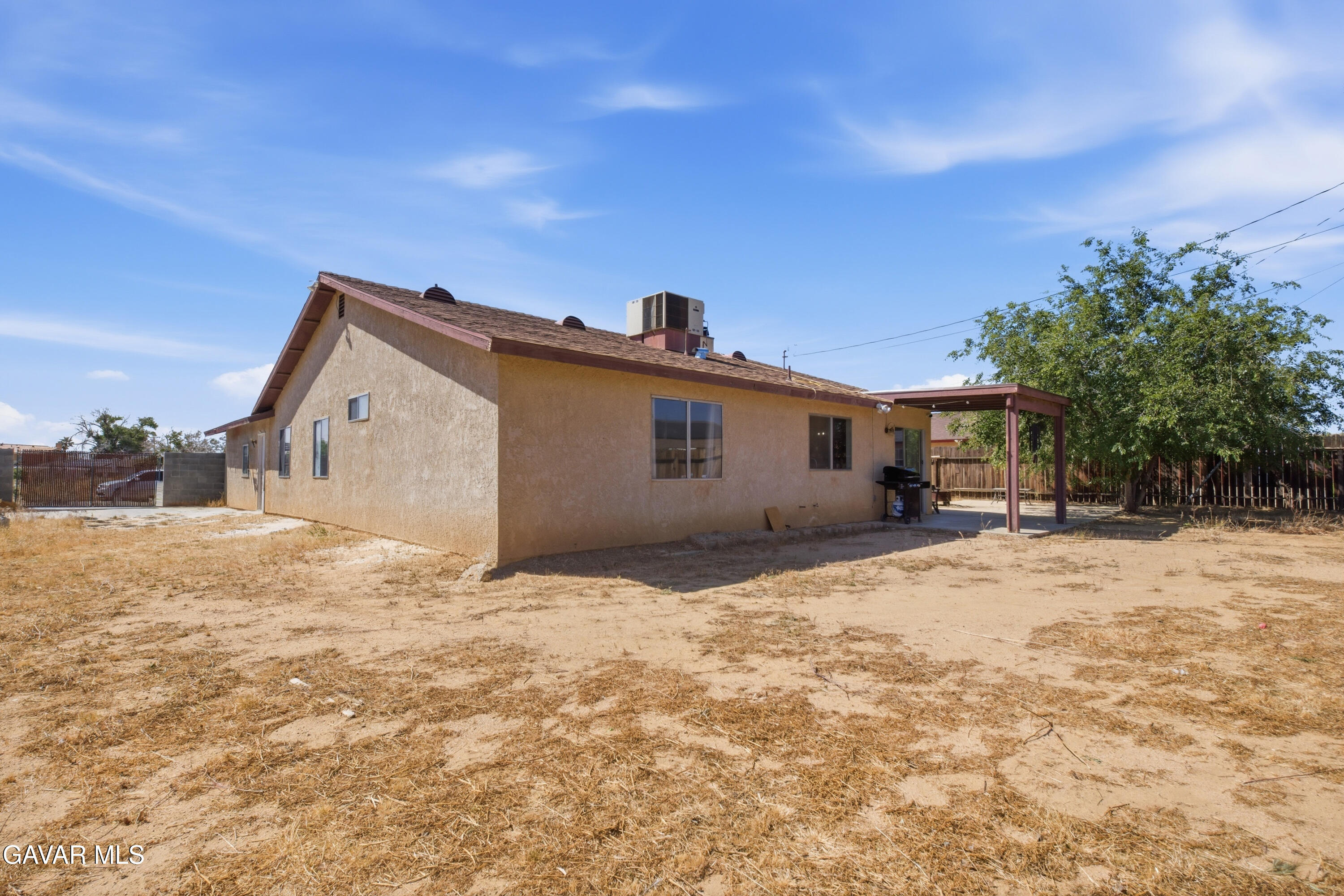 8581 Jacaranda Avenue Property Photo 26