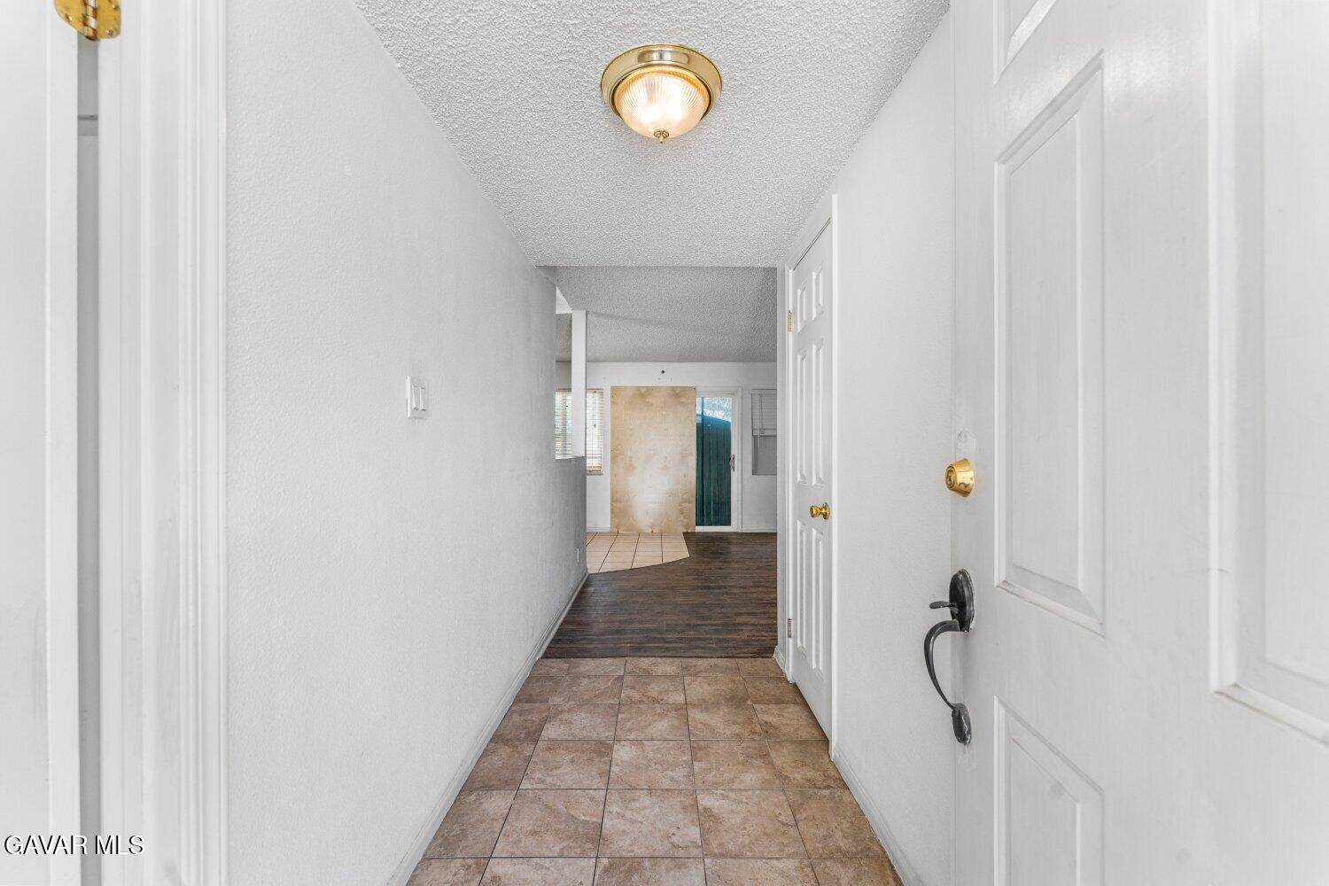 45303 6th Property Photo 6