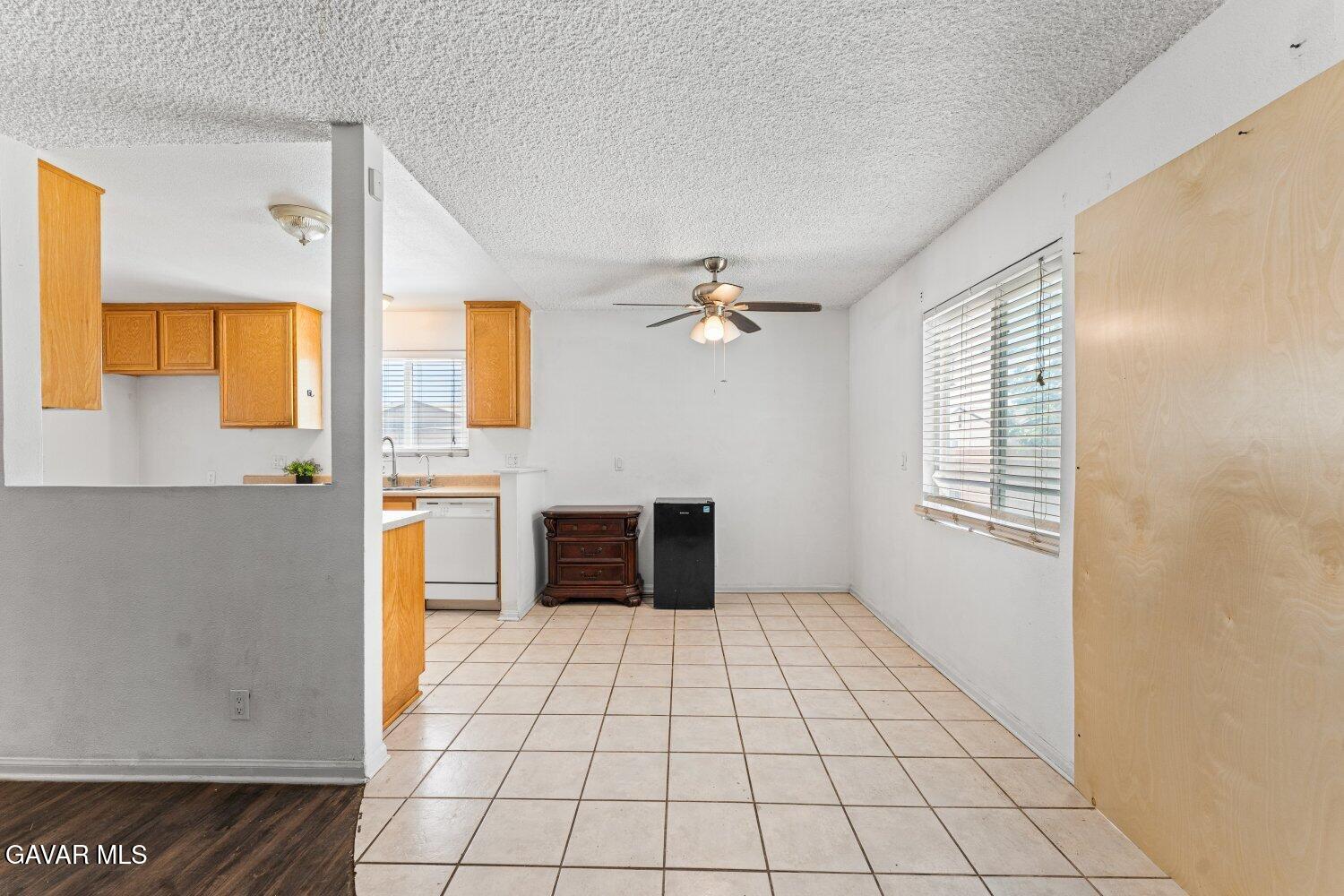 45303 6th Property Photo 11