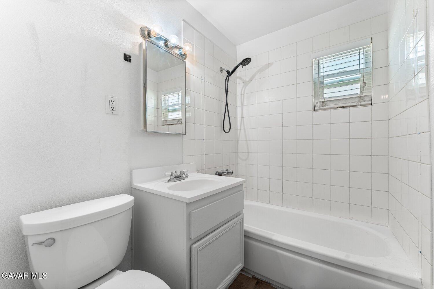 45303 6th Property Photo 25