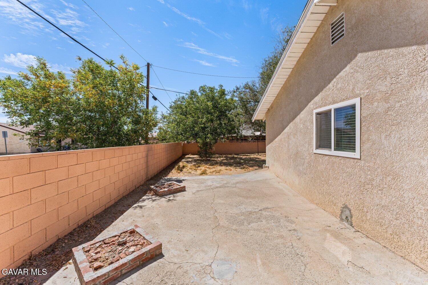 45303 6th Property Photo 31