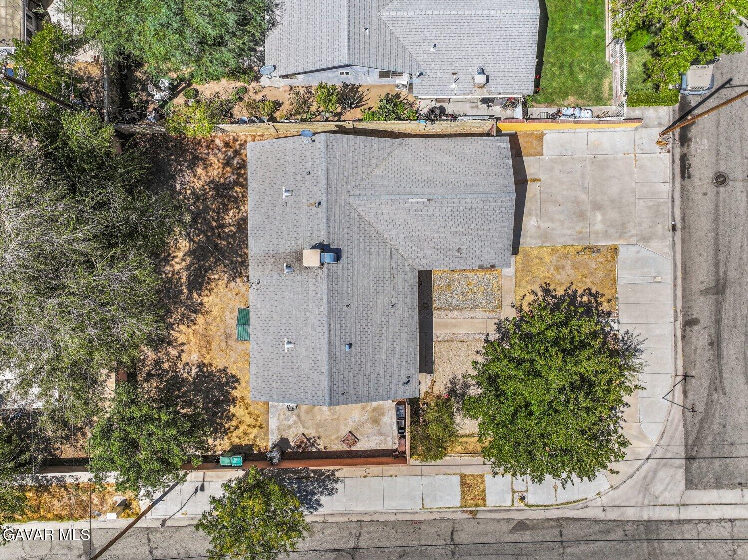 45303 6th Property Photo 40