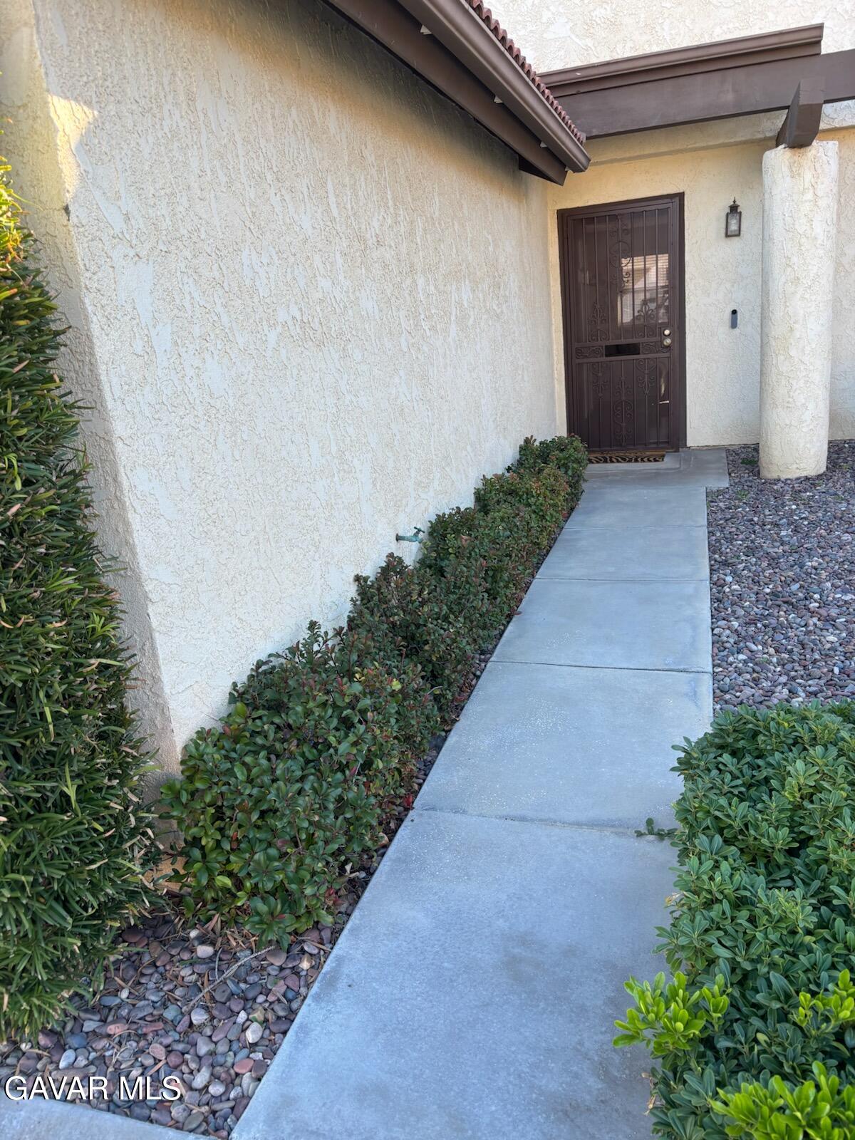 2832 Dartmouth Drive Property Photo 2