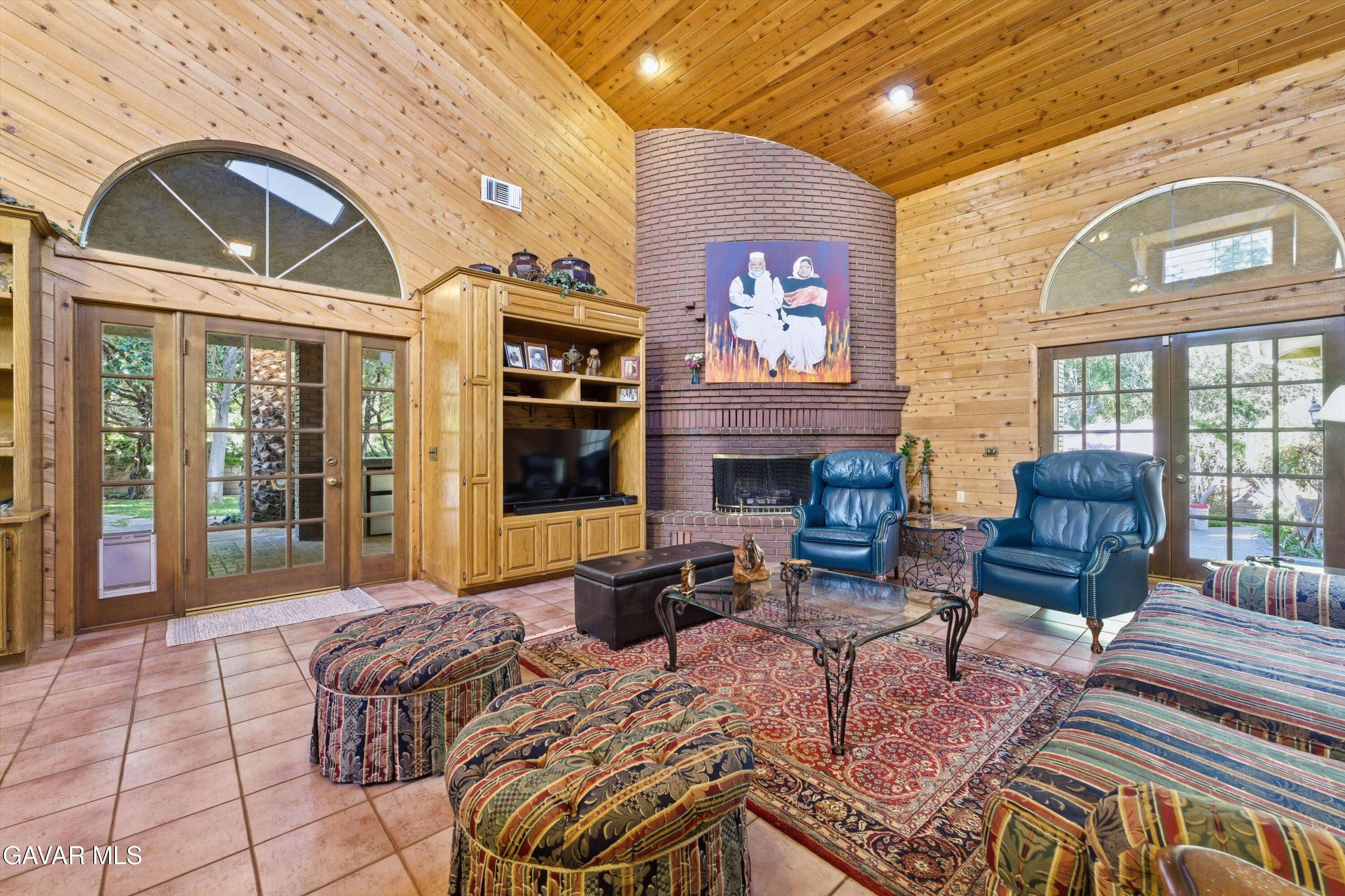41504 Mission Drive Property Photo 9
