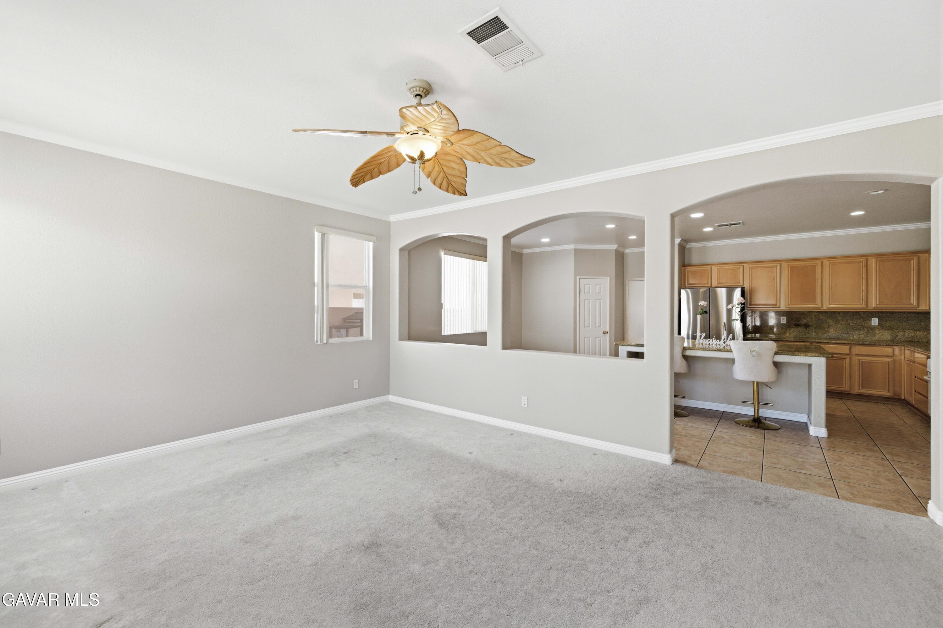 4613 W Avenue J13 Property Photo 9