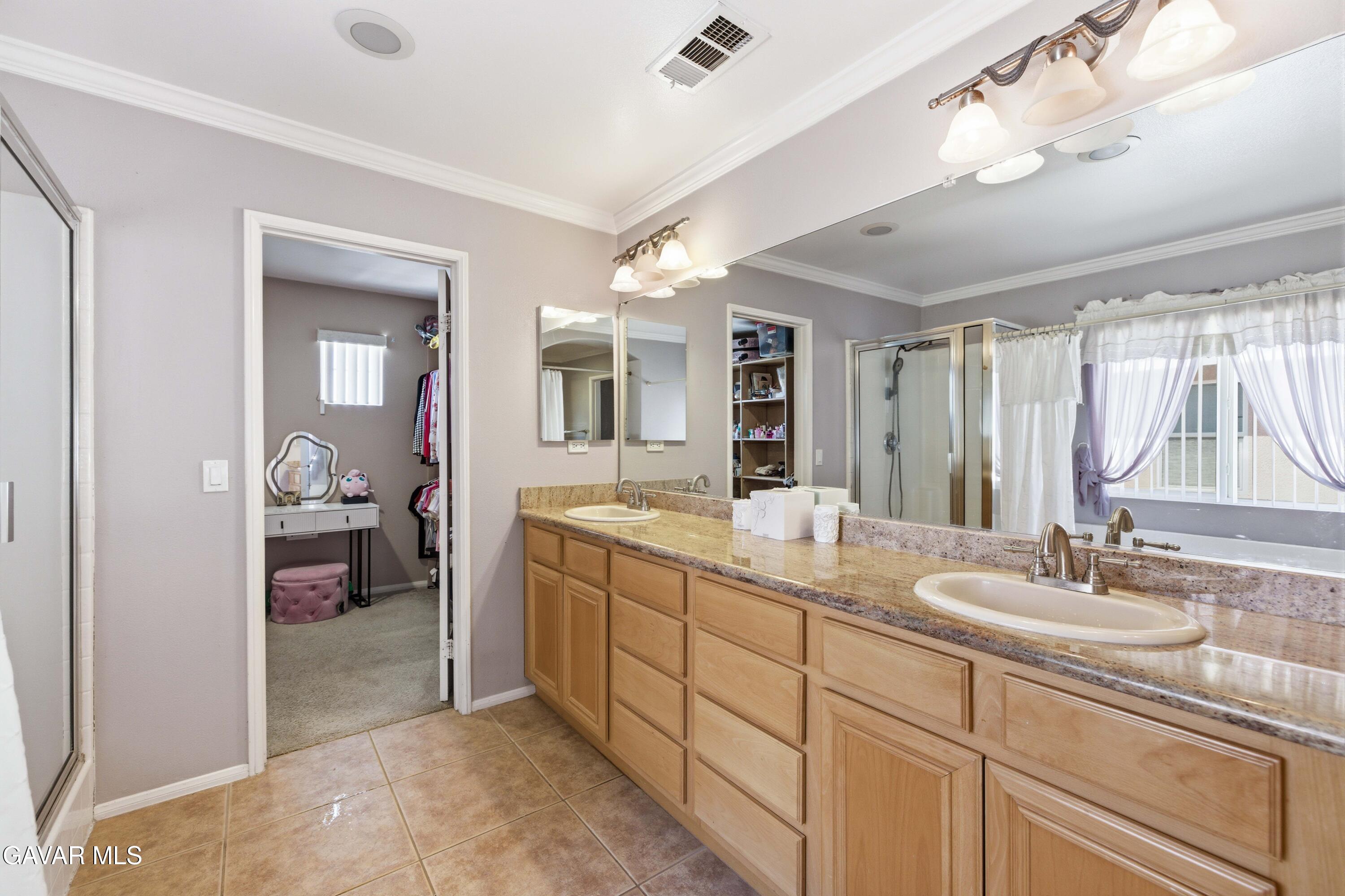 4613 W Avenue J13 Property Photo 28
