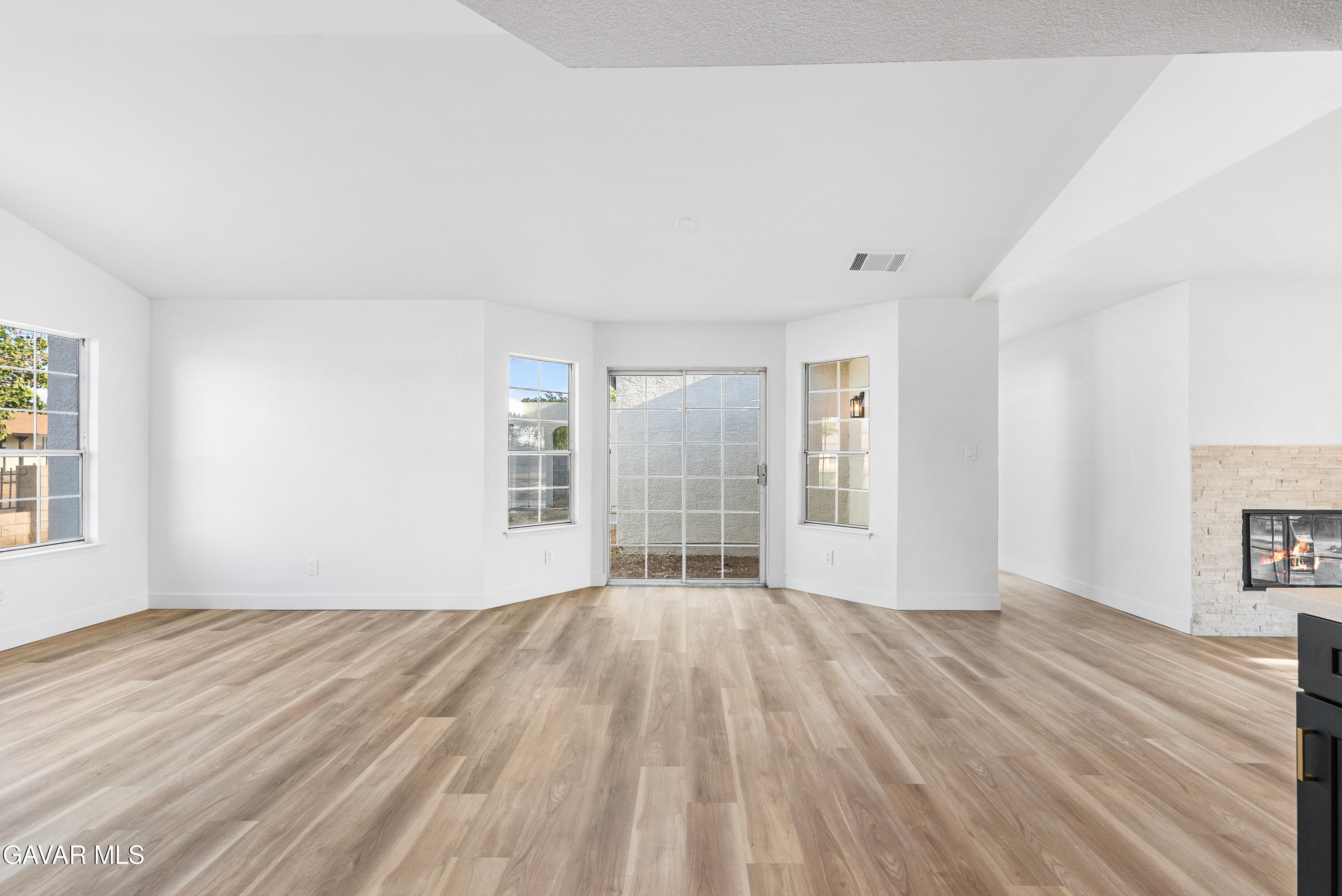 40251 Fieldspring Street Property Photo 15