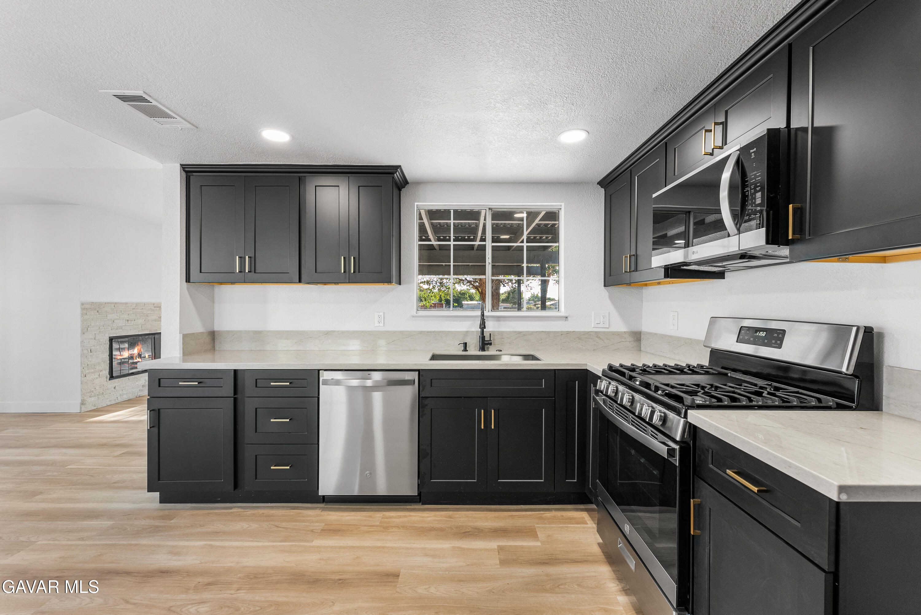 40251 Fieldspring Street Property Photo 22