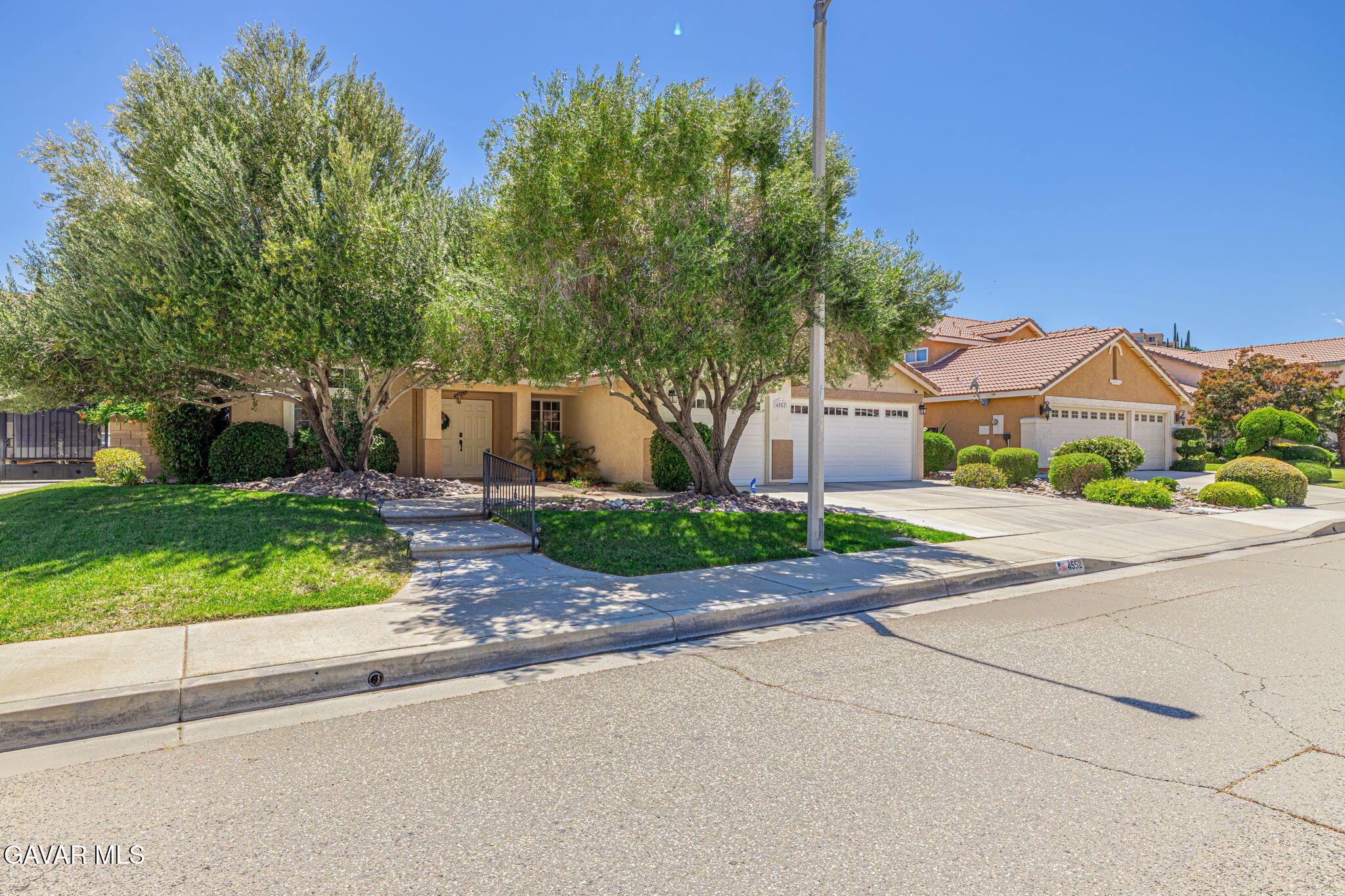 4552 Brisa Drive Property Photo 2