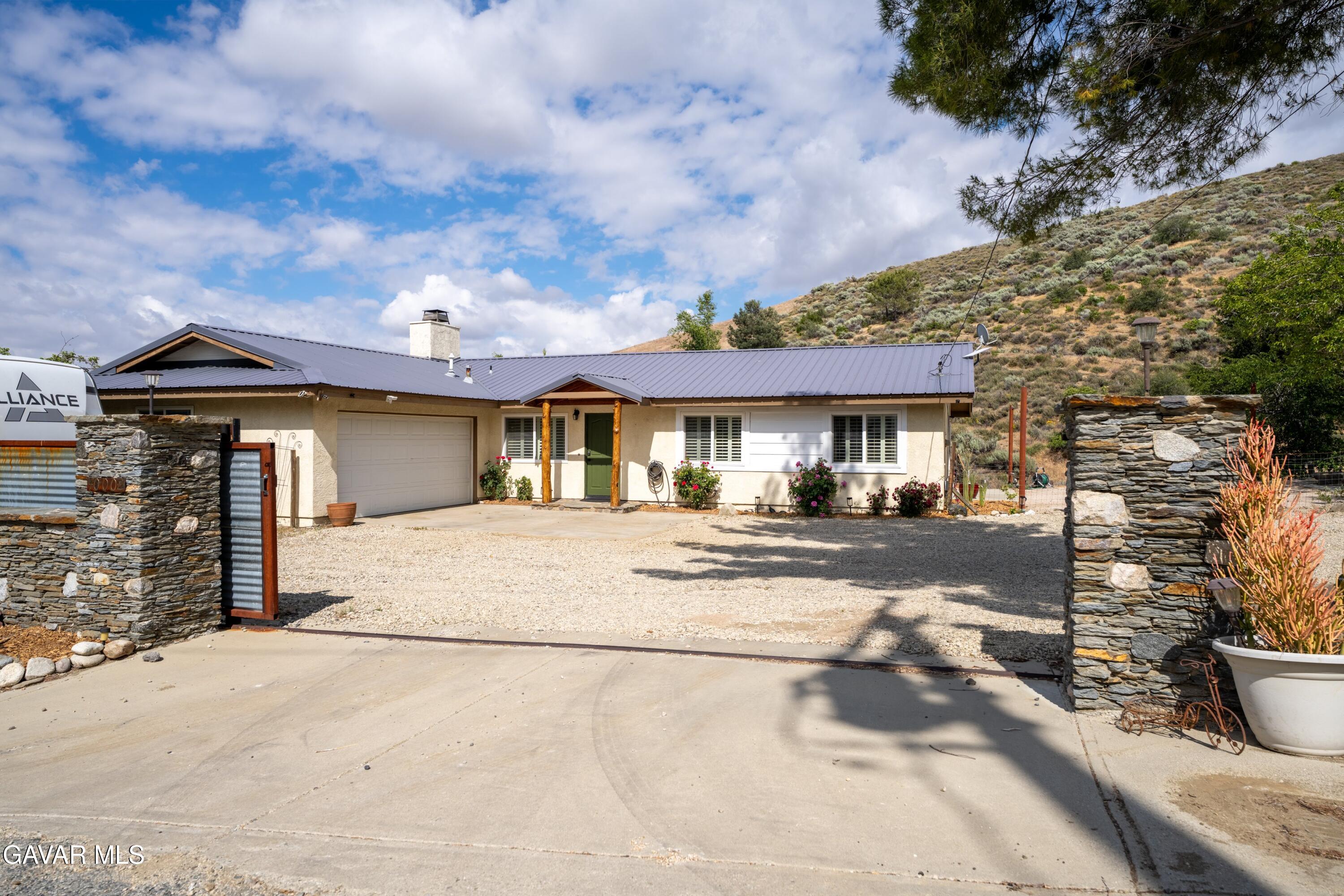 40002 97th Street Property Photo 1