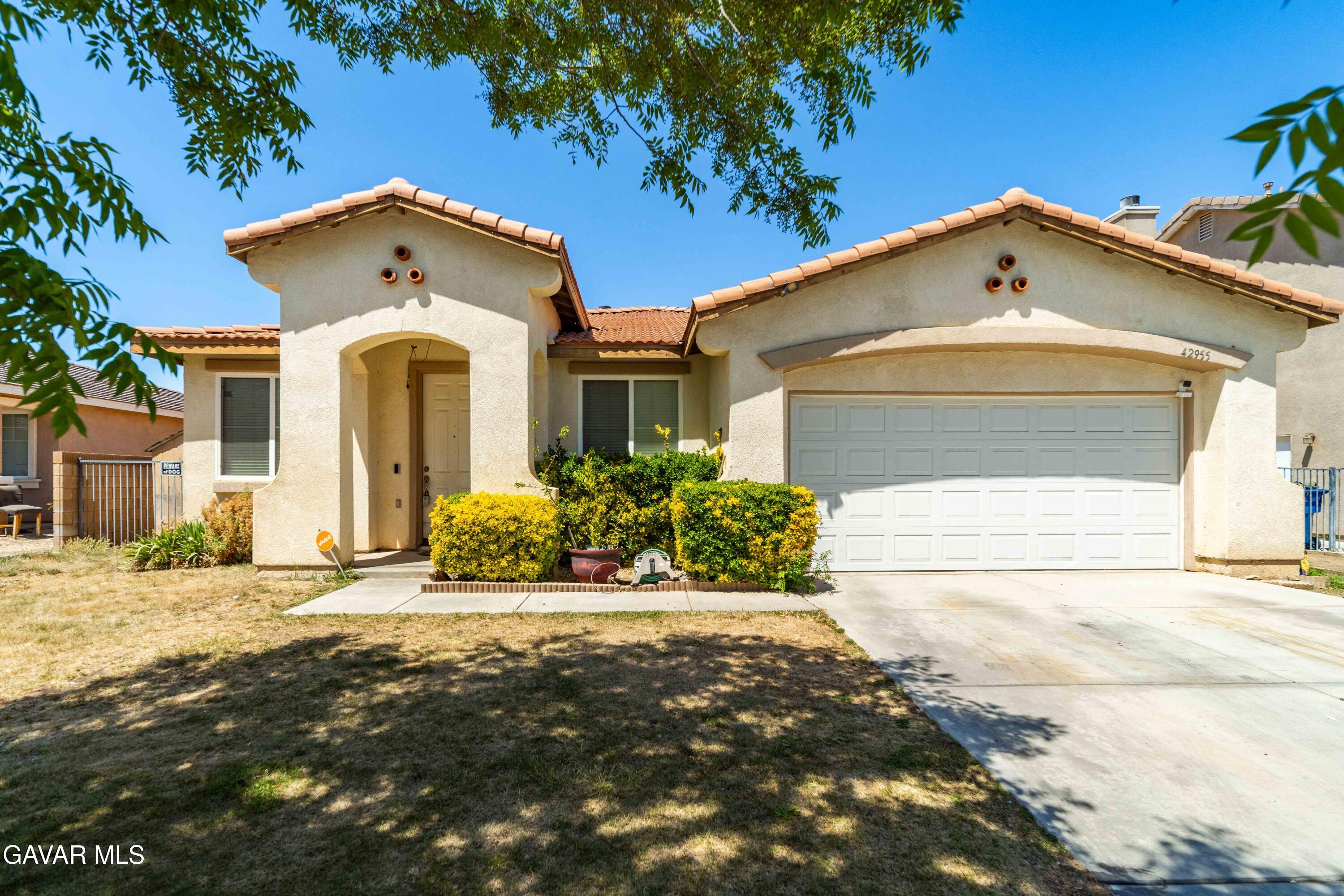 42955 Carpenter Drive Property Photo 1