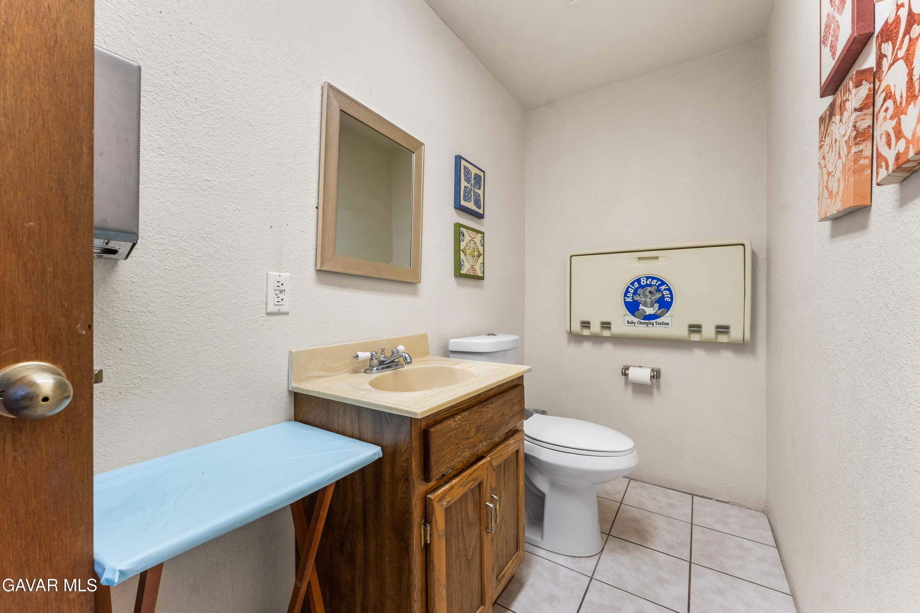 13007 Glenoaks Boulevard Property Photo 74