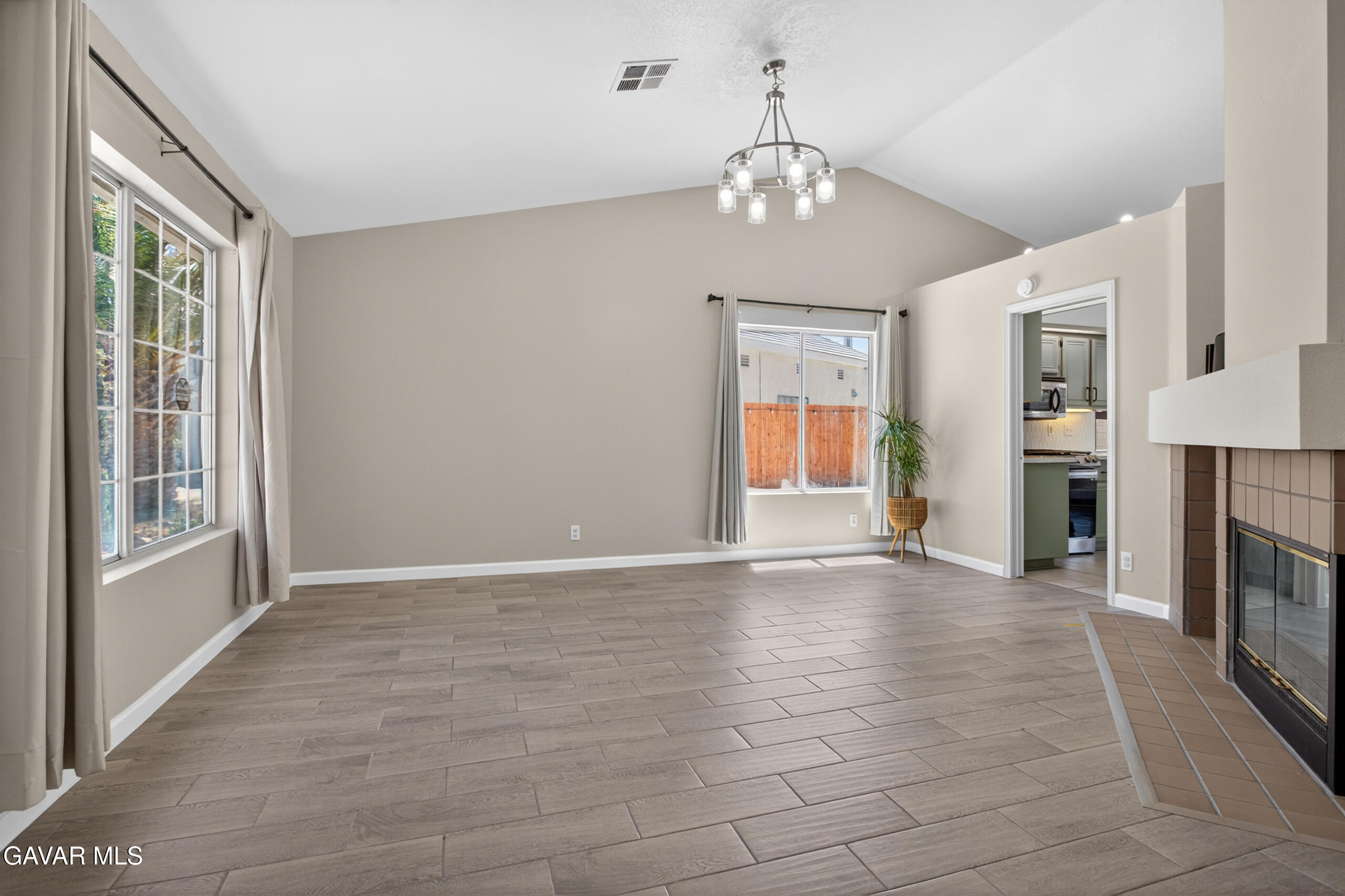 38617 Palms Place Property Photo 3
