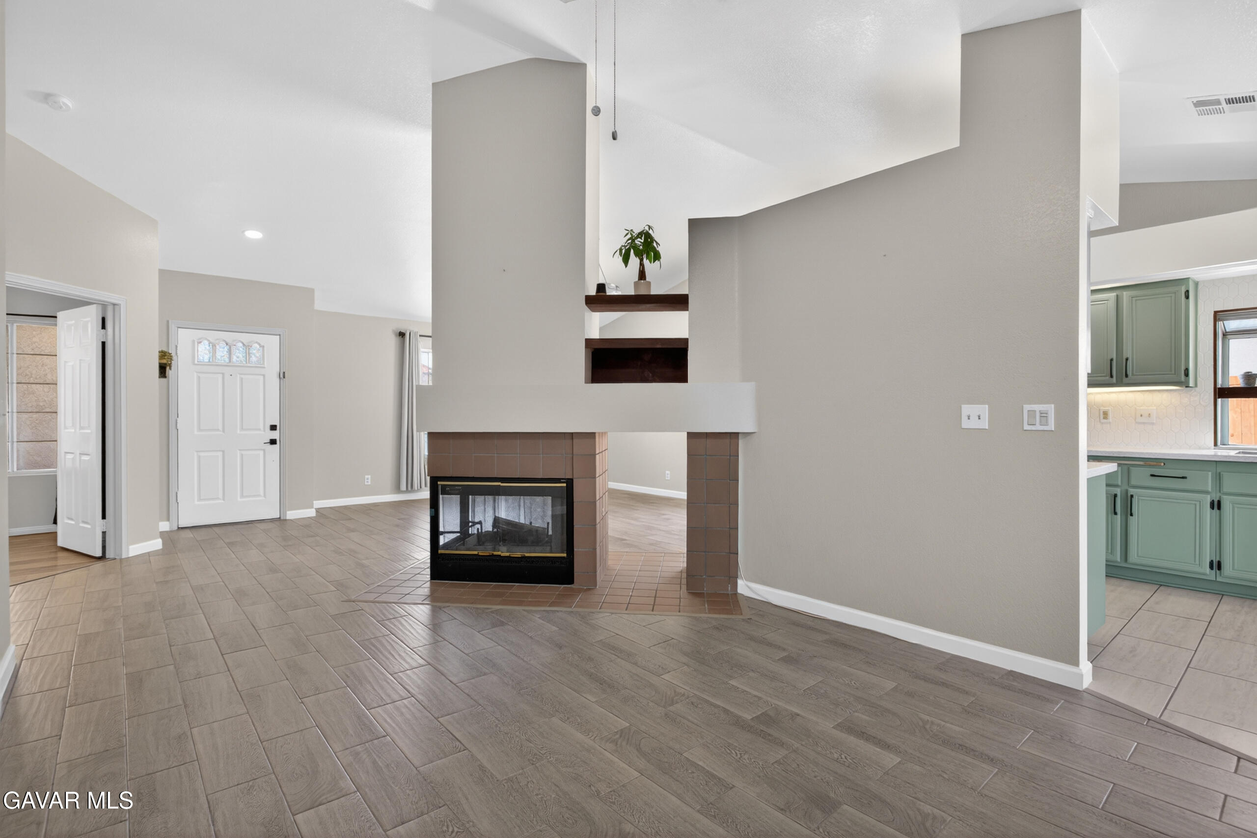 38617 Palms Place Property Photo 7