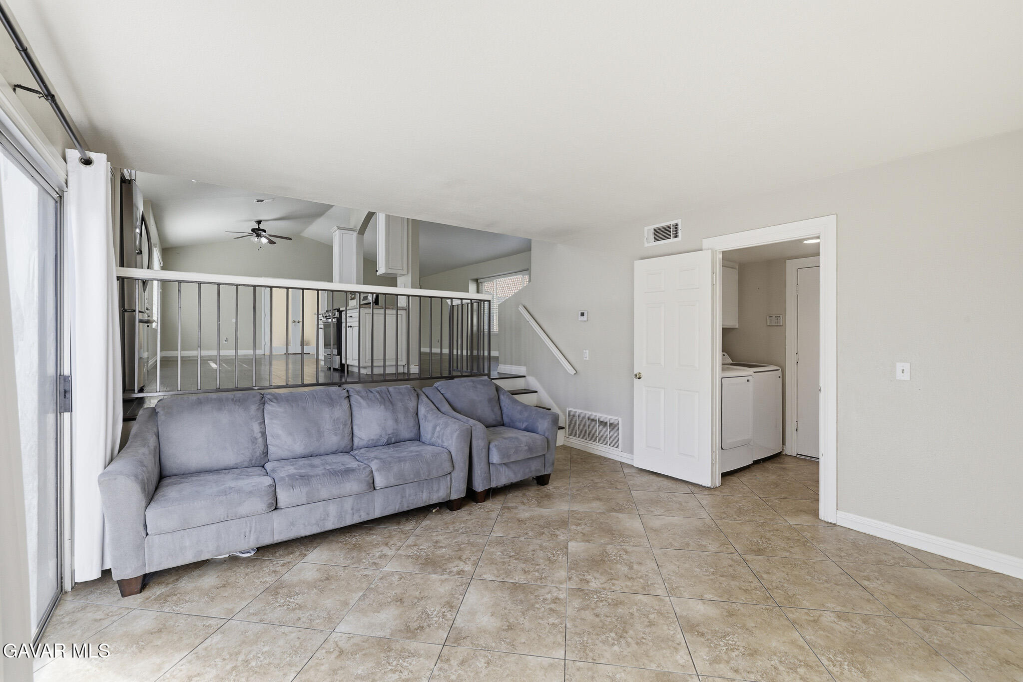 39331 Thames Court Property Photo 25