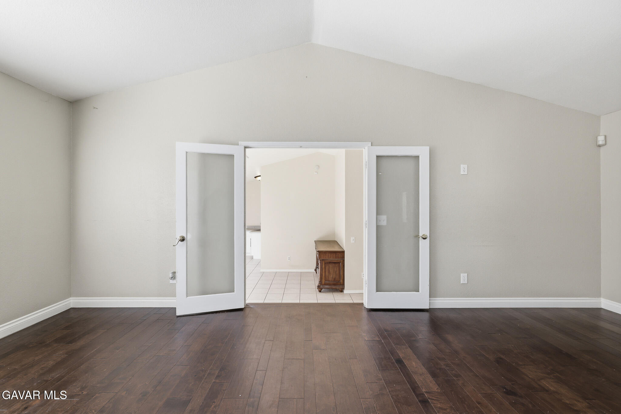 39331 Thames Court Property Photo 28