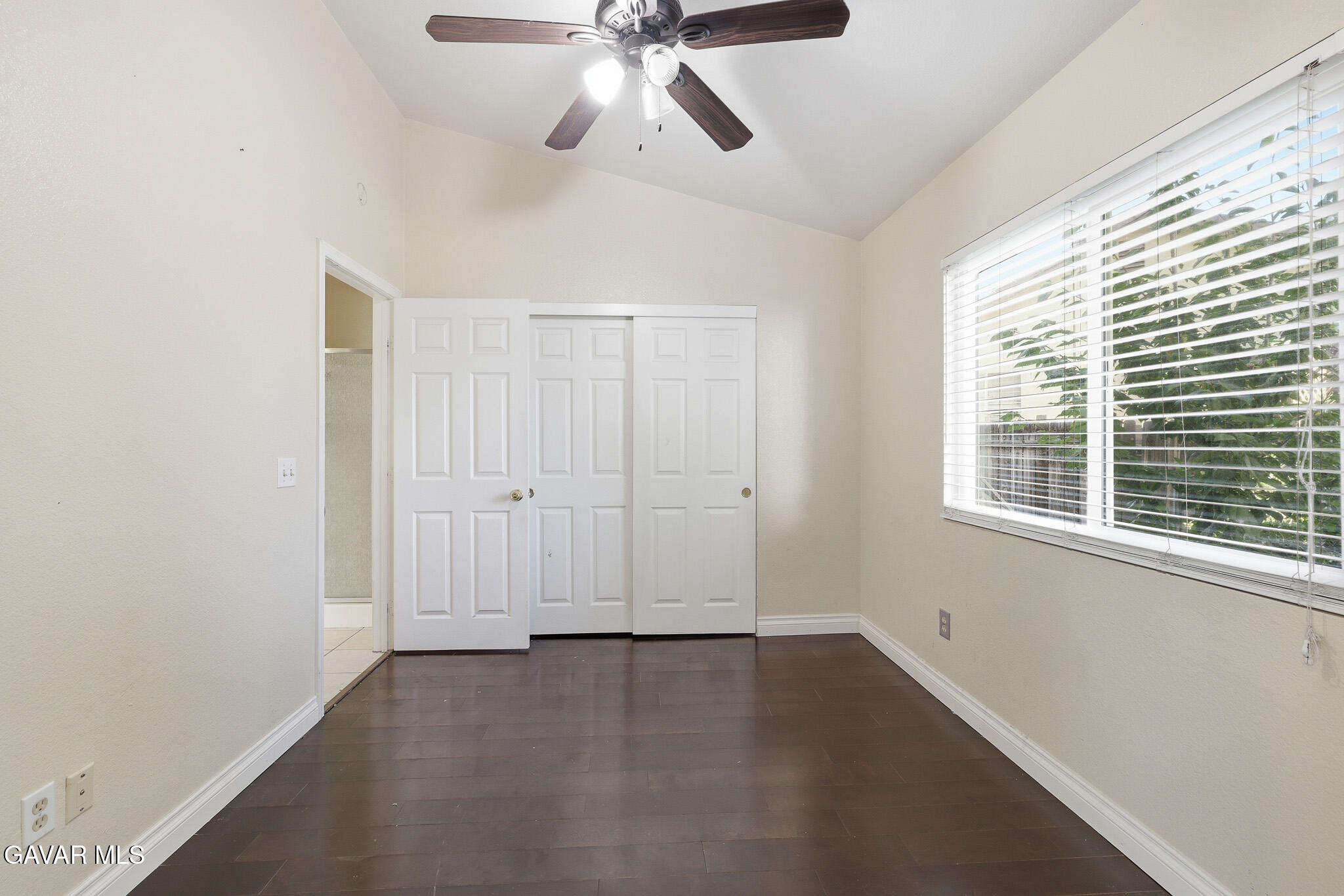 39331 Thames Court Property Photo 35