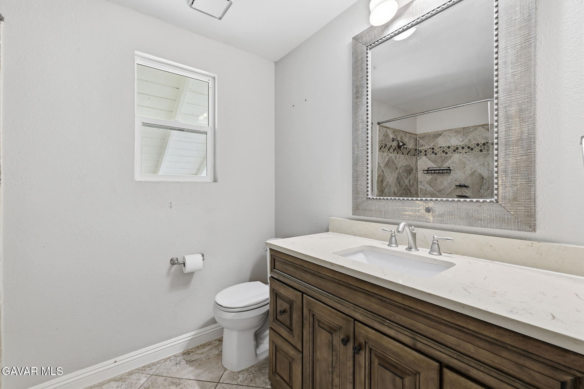 39331 Thames Court Property Photo 39