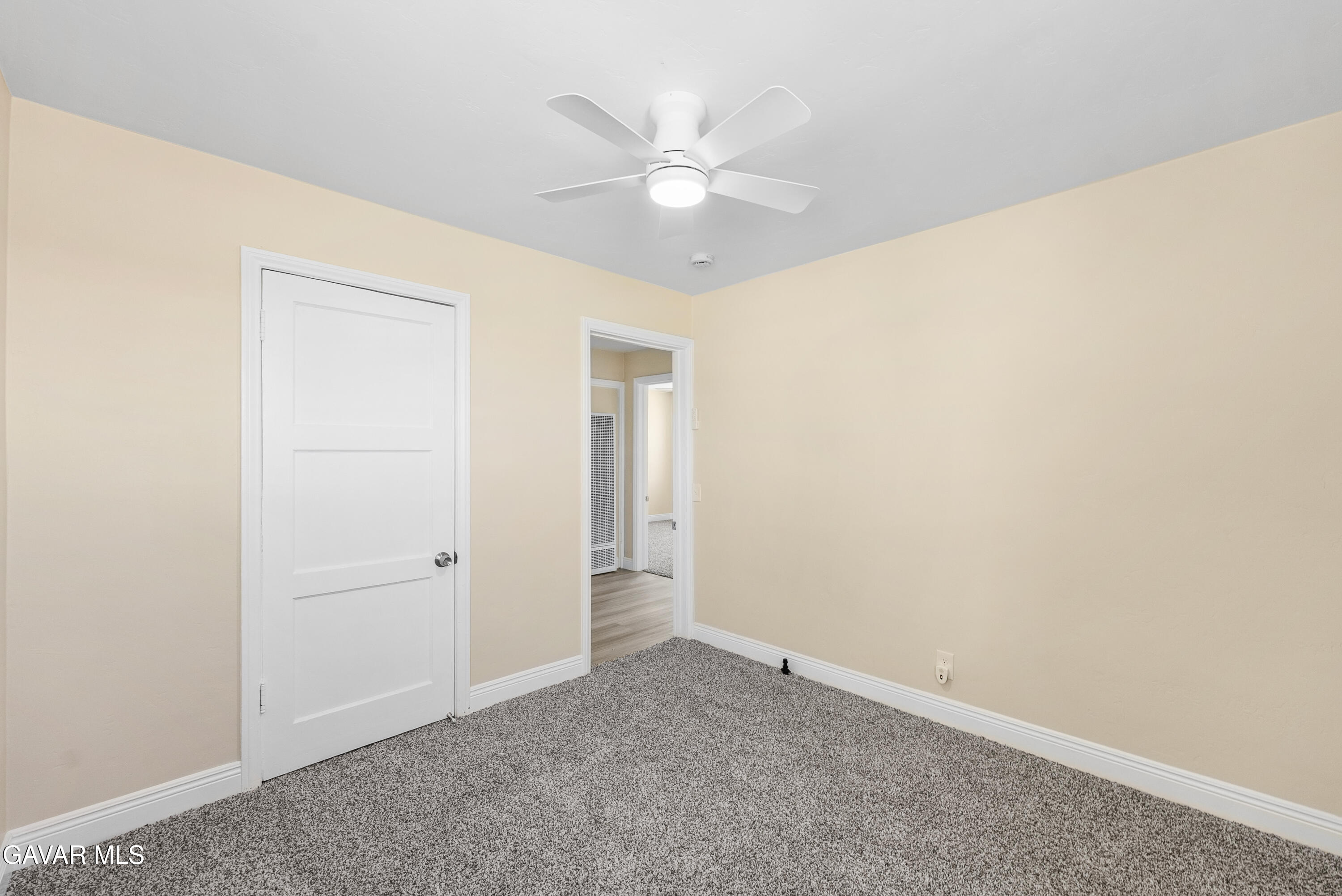 2901 Desert Street Property Photo 13