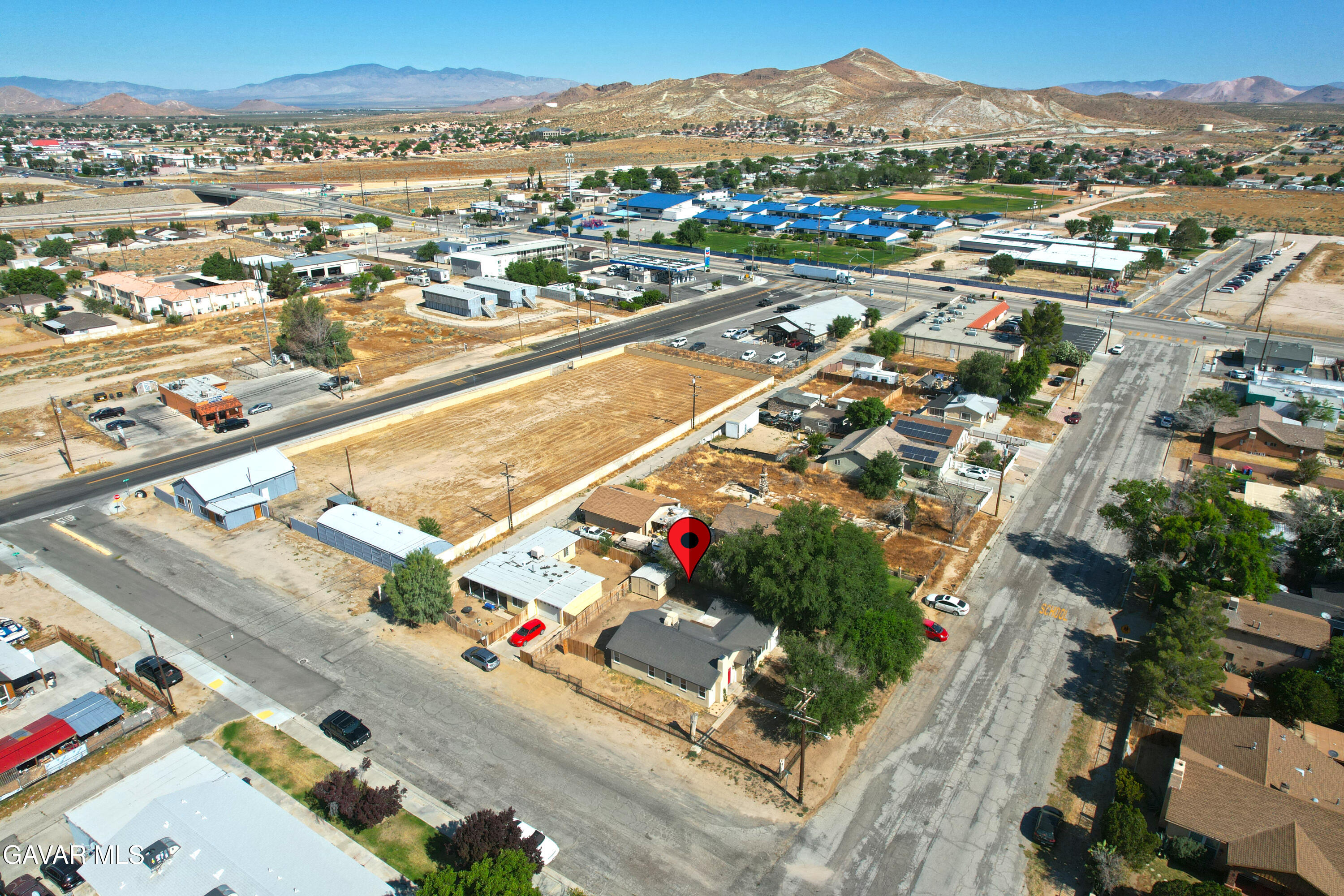 2901 Desert Street Property Photo 32