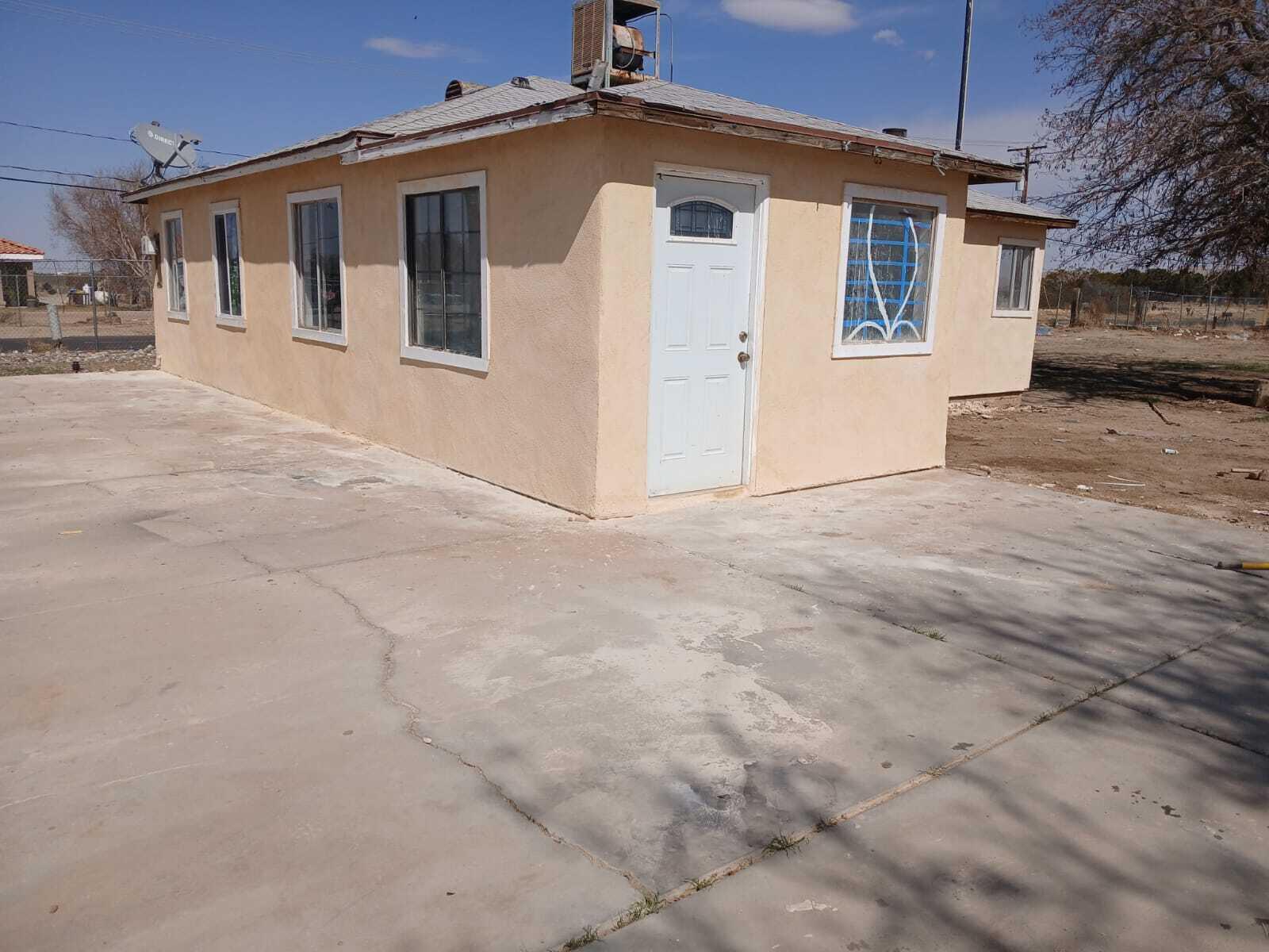 11028 E Avenue R Property Photo 8