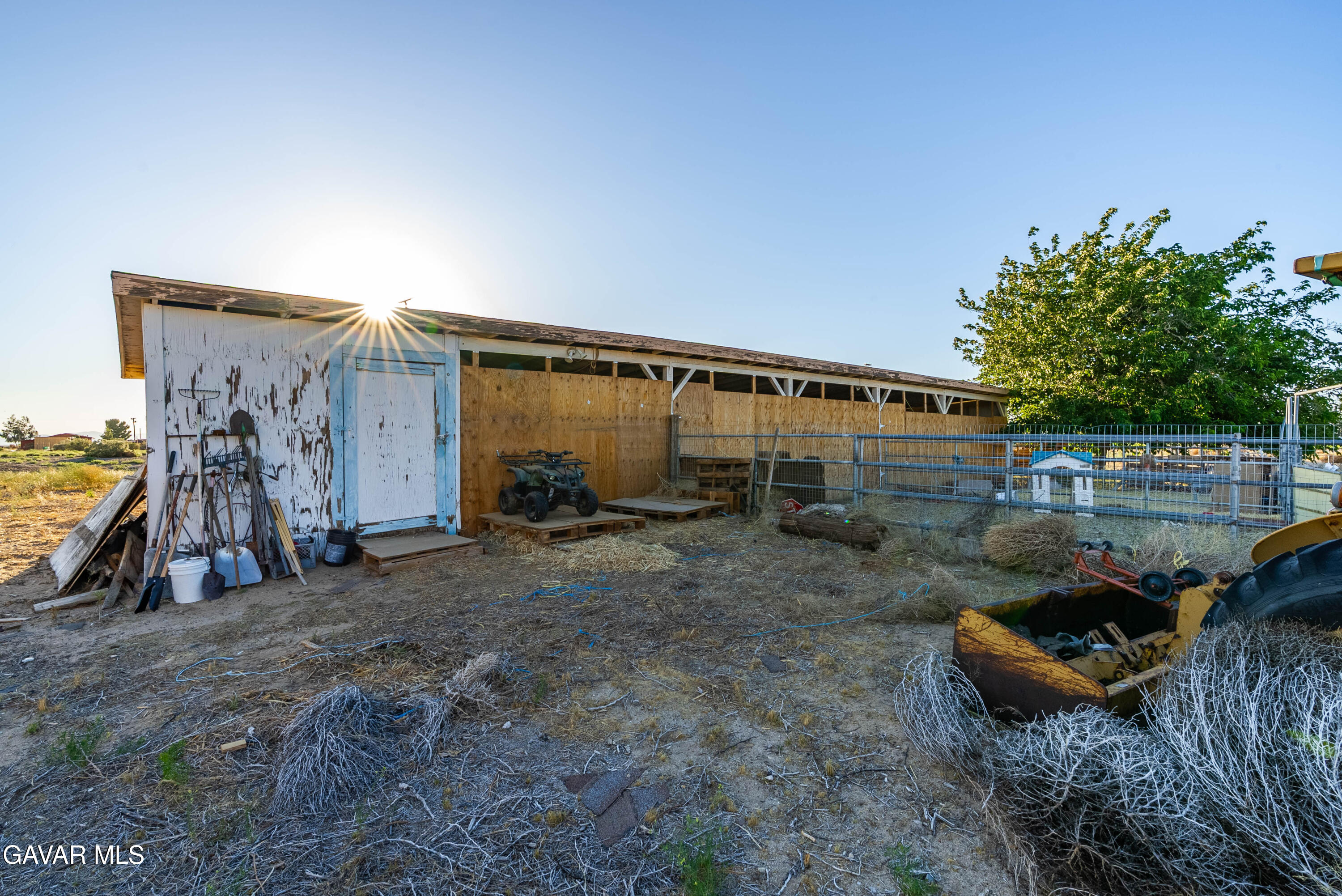 20539 E Avenue R Property Photo 43