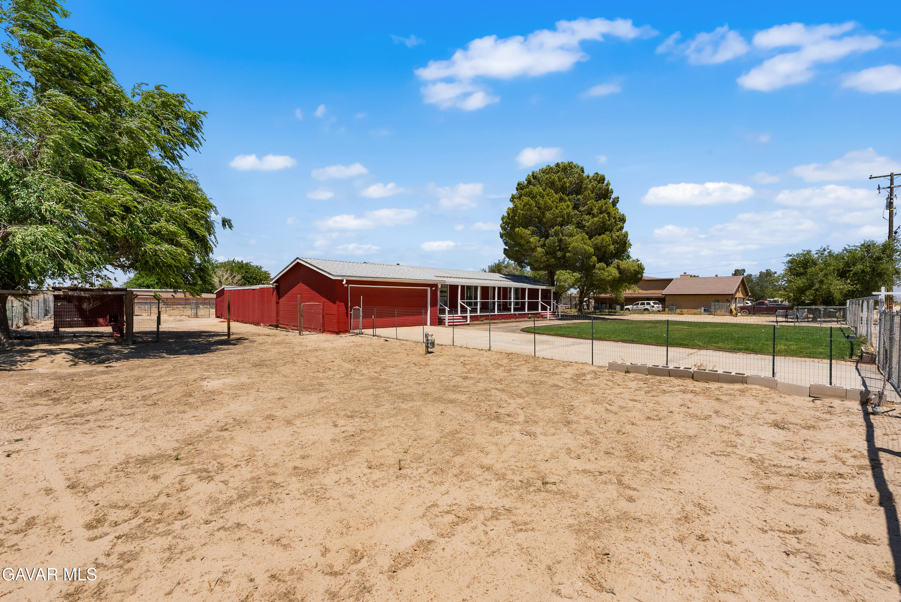 3609 E Avenue H2 Property Photo 7