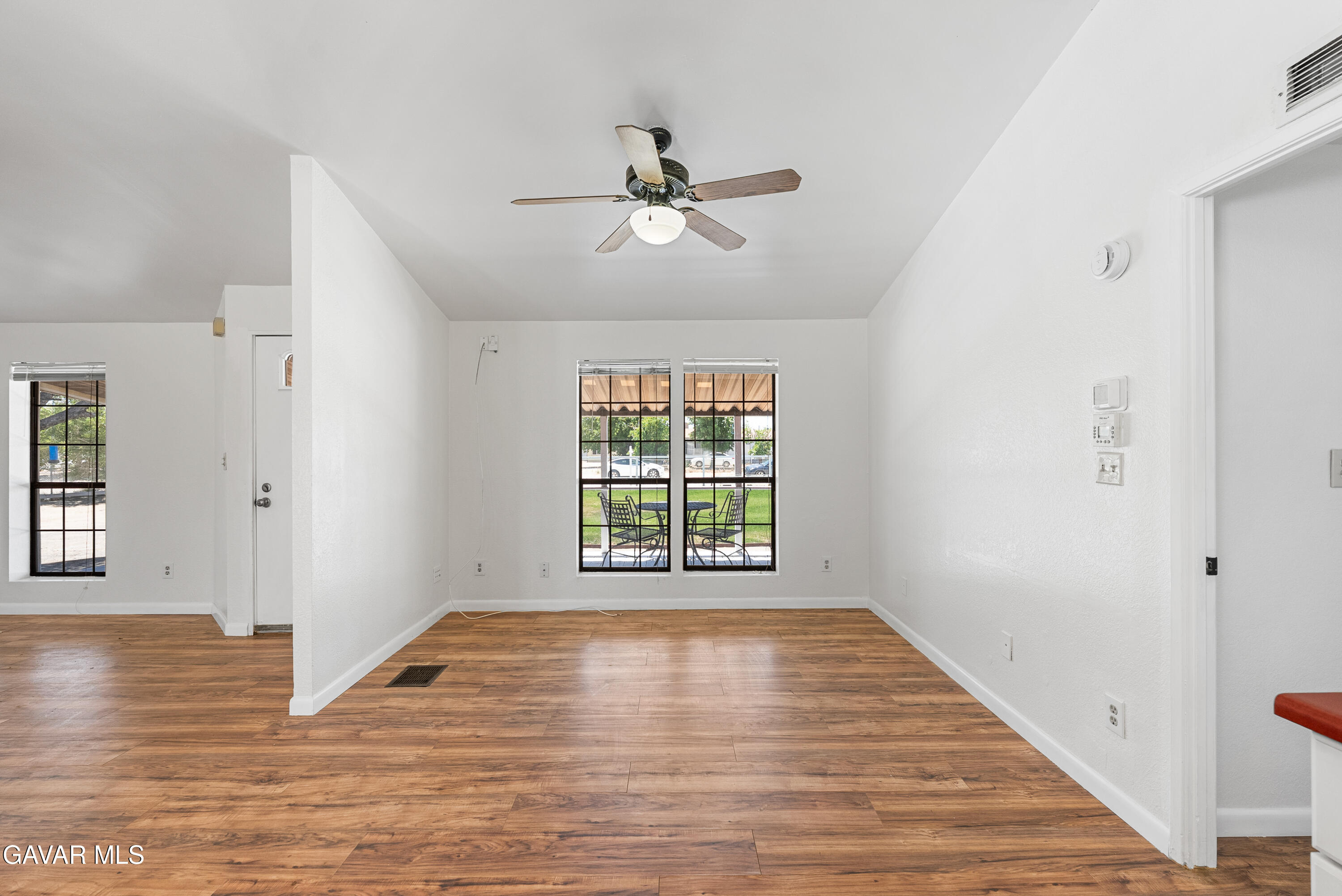 3609 E Avenue H2 Property Photo 16