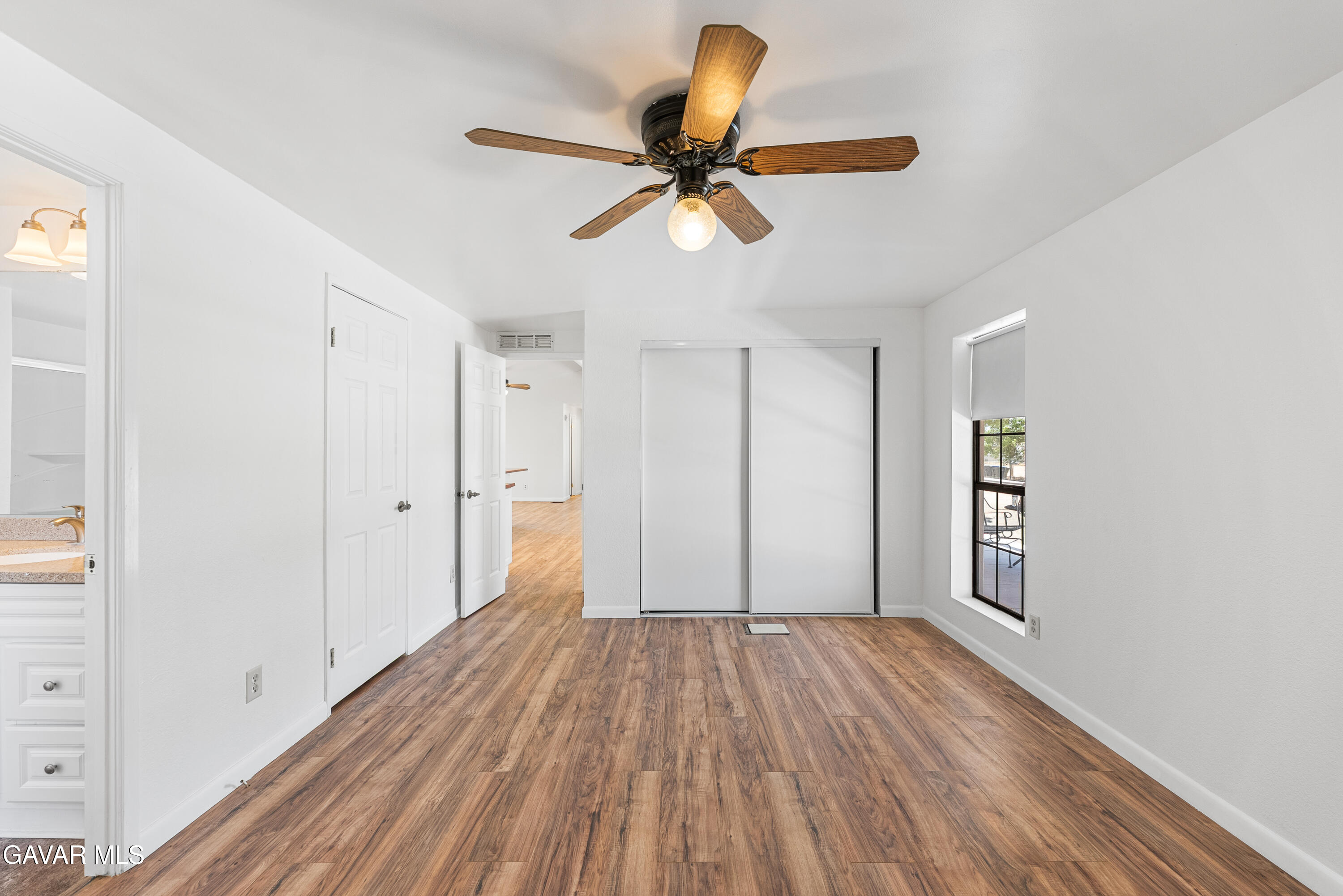 3609 E Avenue H2 Property Photo 32