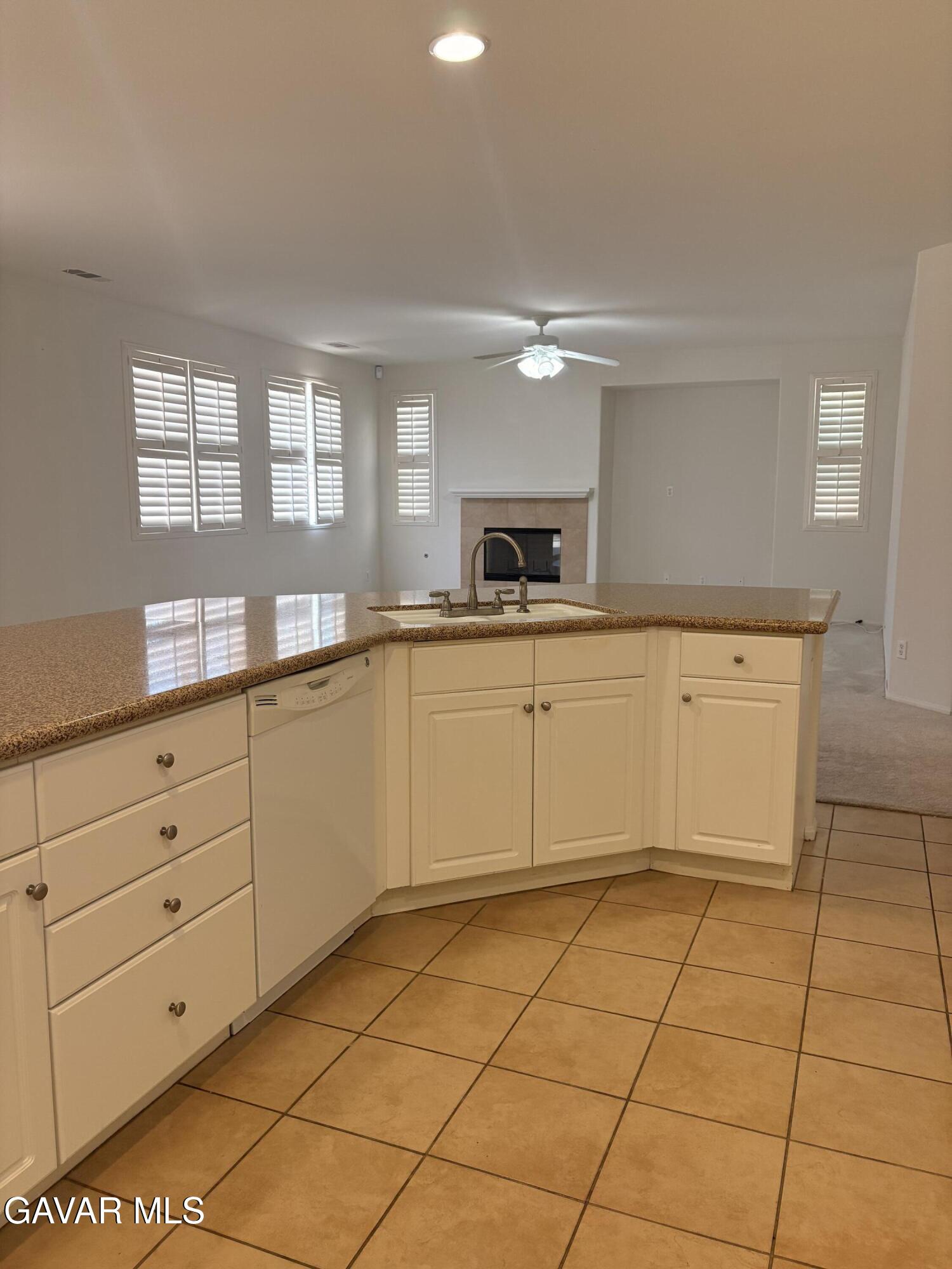5824 Balmont Street Property Photo 7