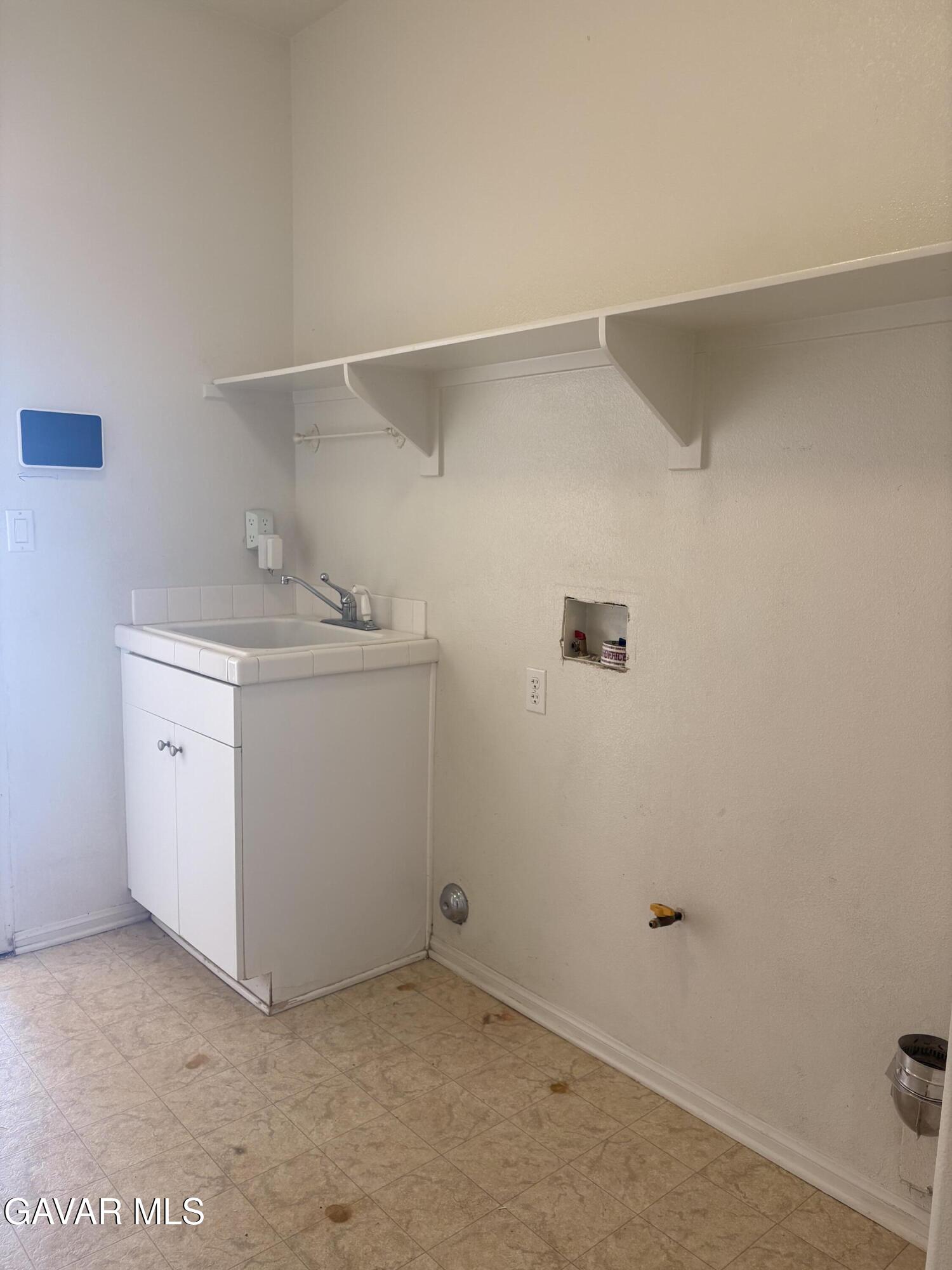5824 Balmont Street Property Photo 14