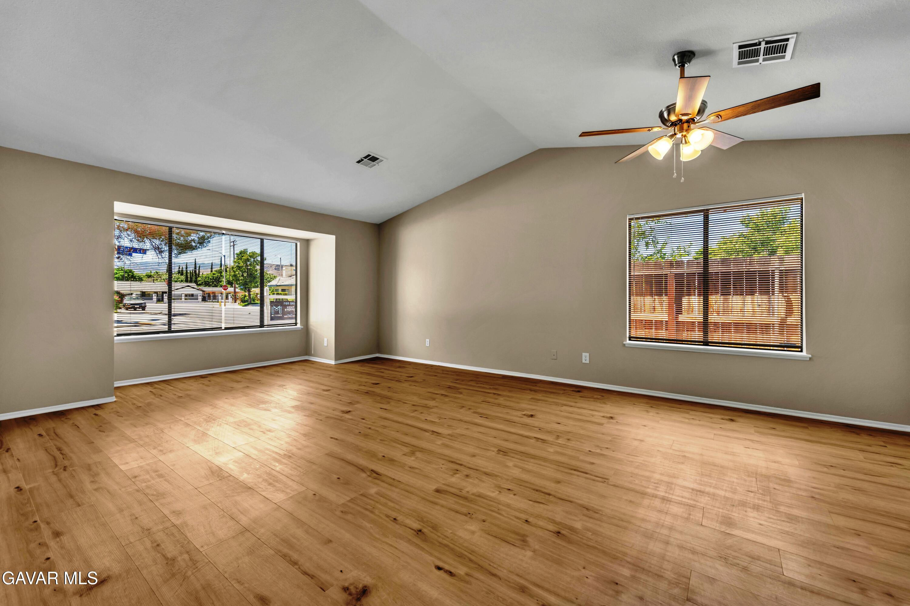 5125 Ruby Court Property Photo 7