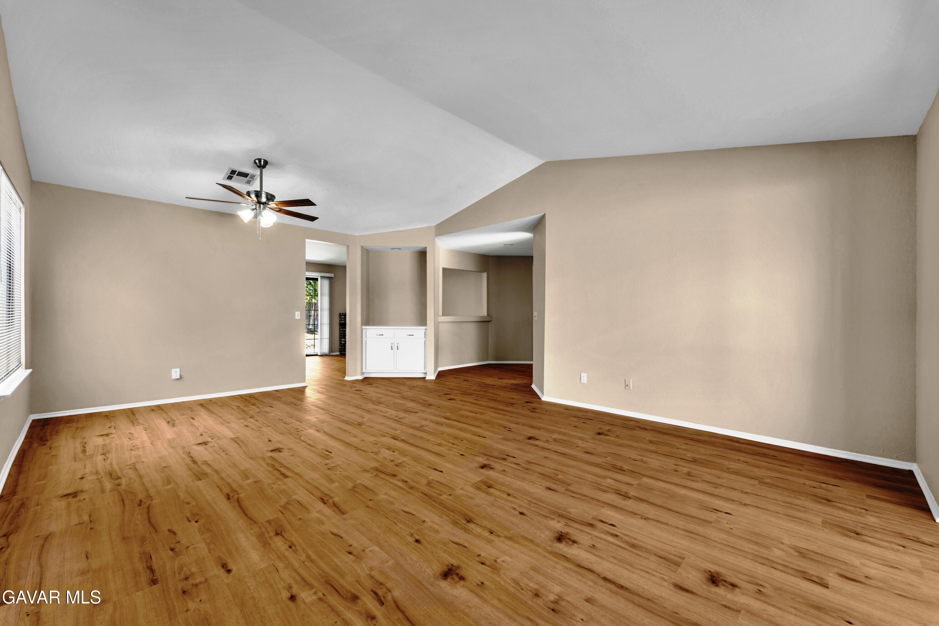 5125 Ruby Court Property Photo 8