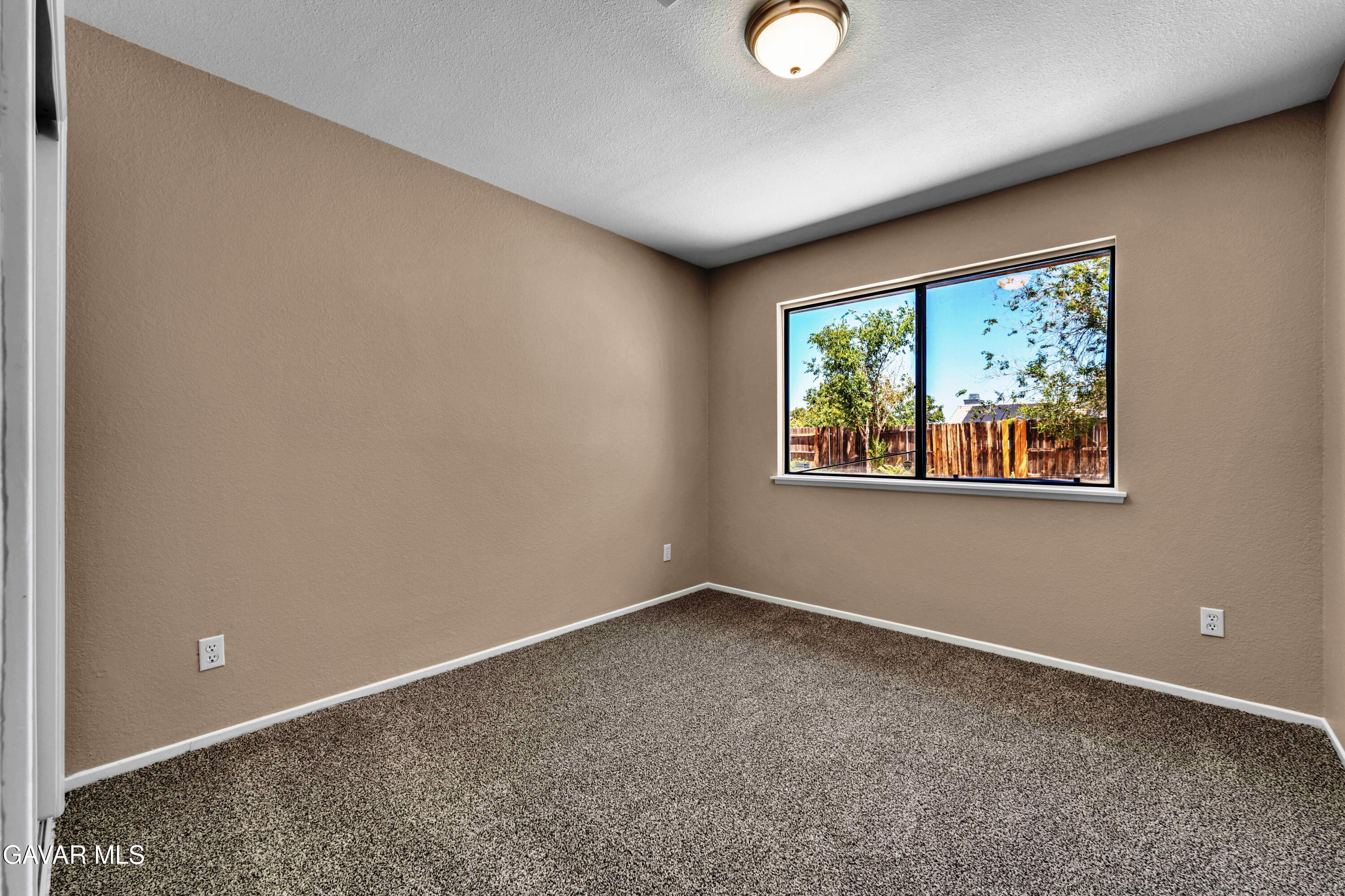 5125 Ruby Court Property Photo 13