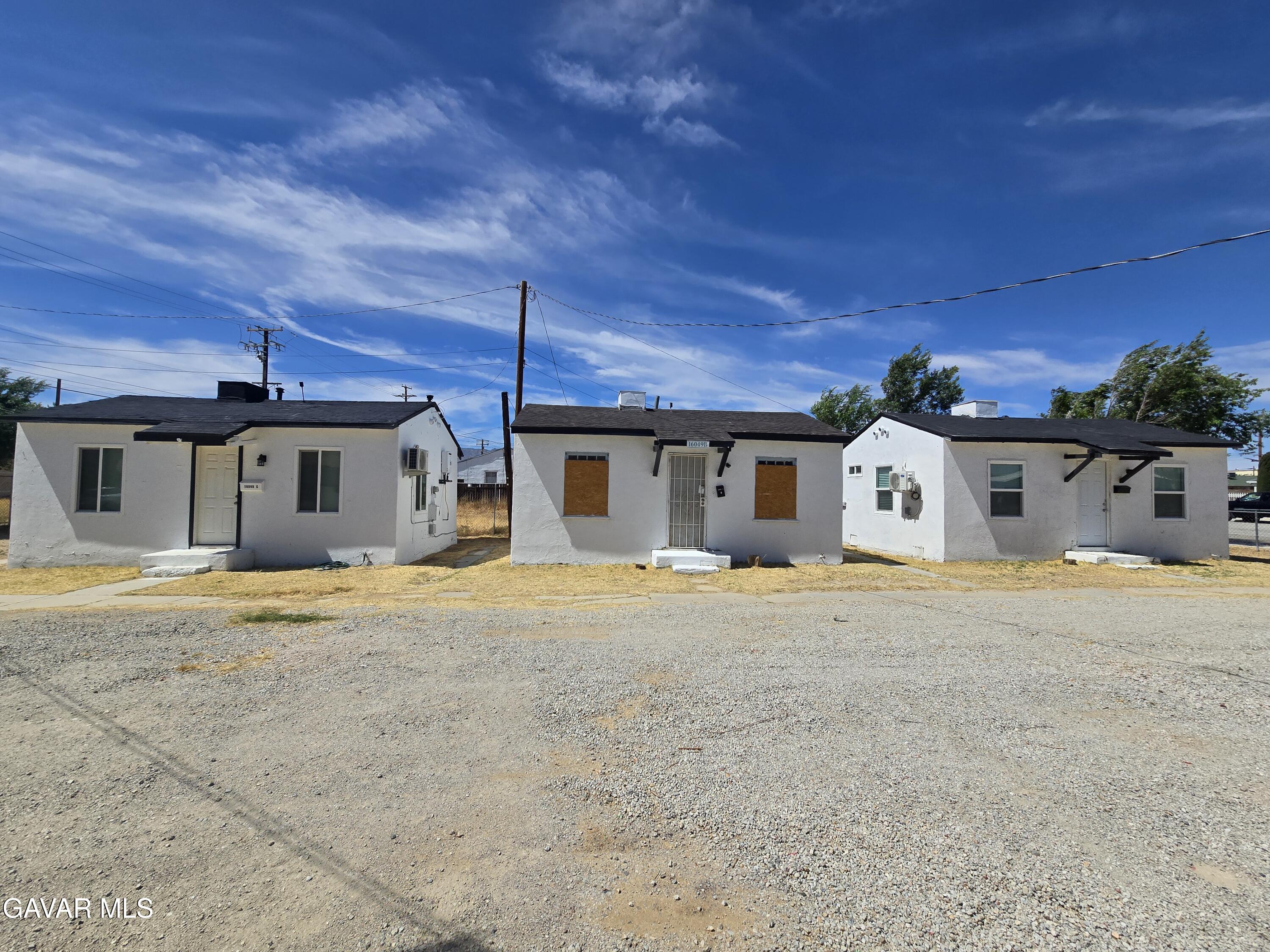 16039 L Street Property Photo 4