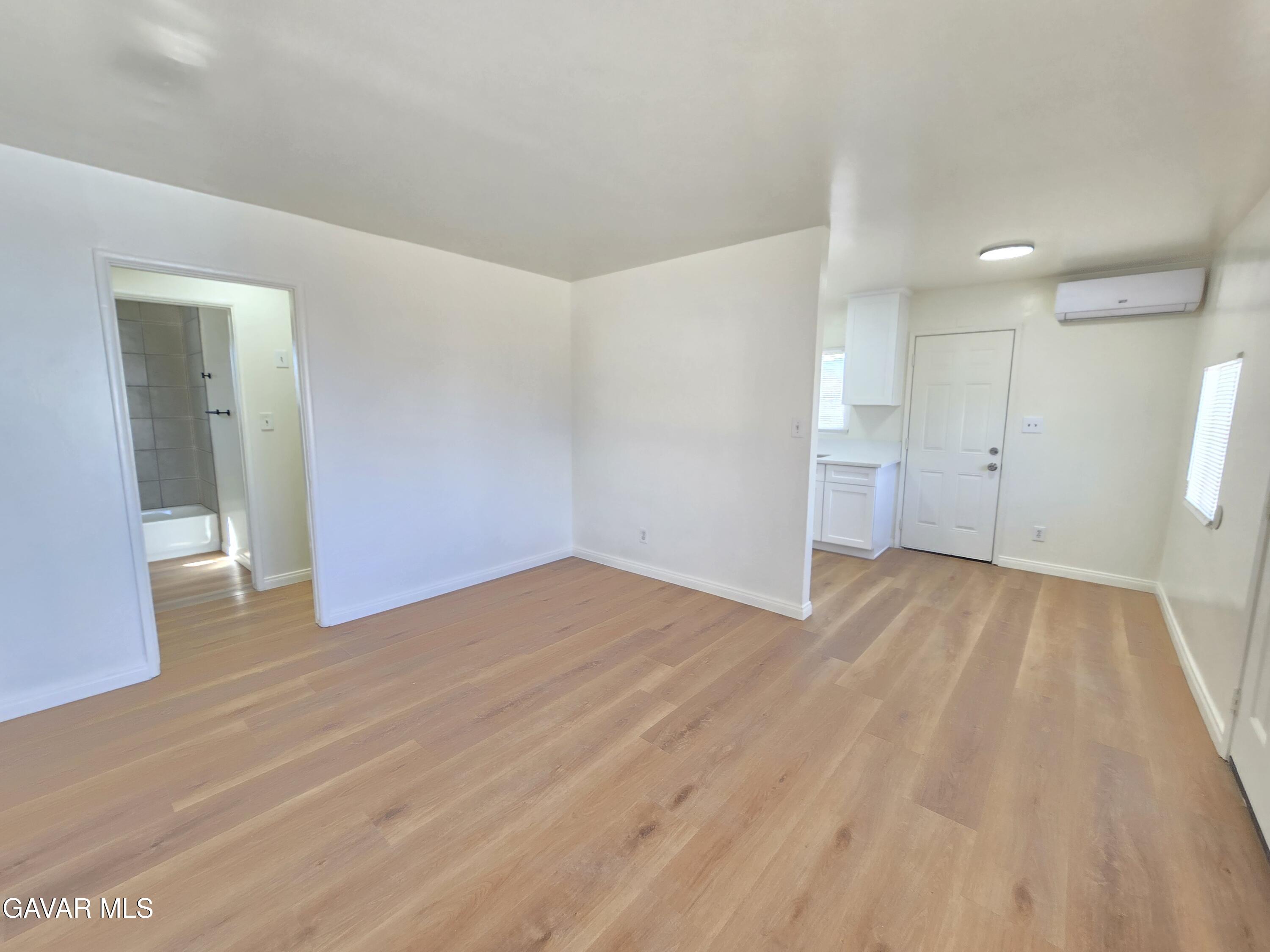 16039 L Street Property Photo 15