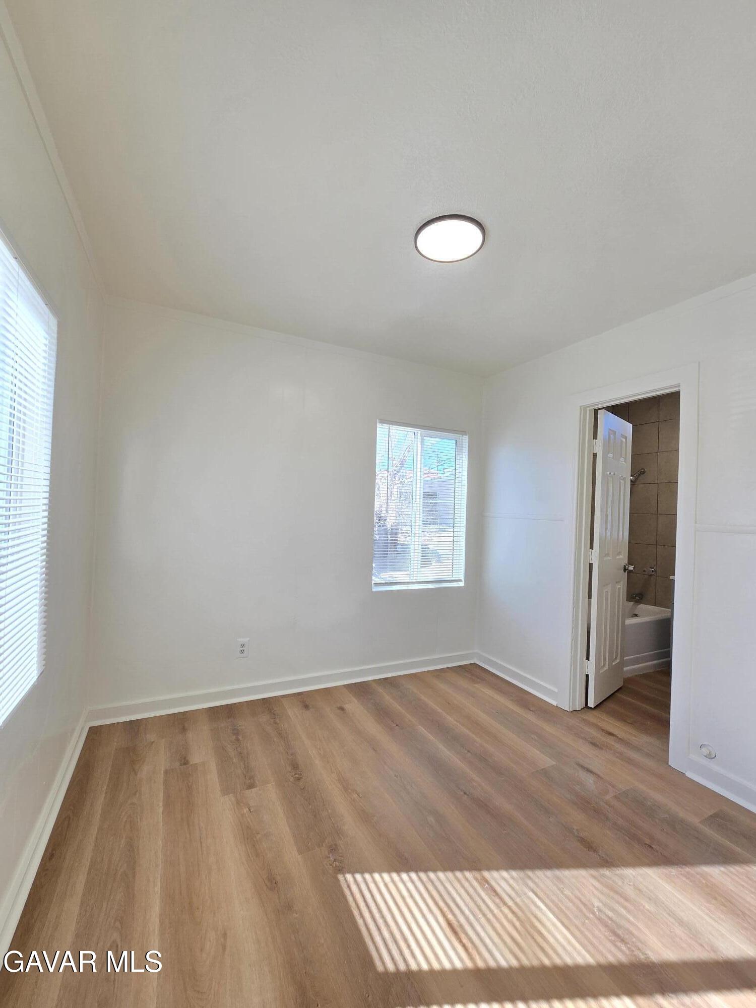 16039 L Street Property Photo 25