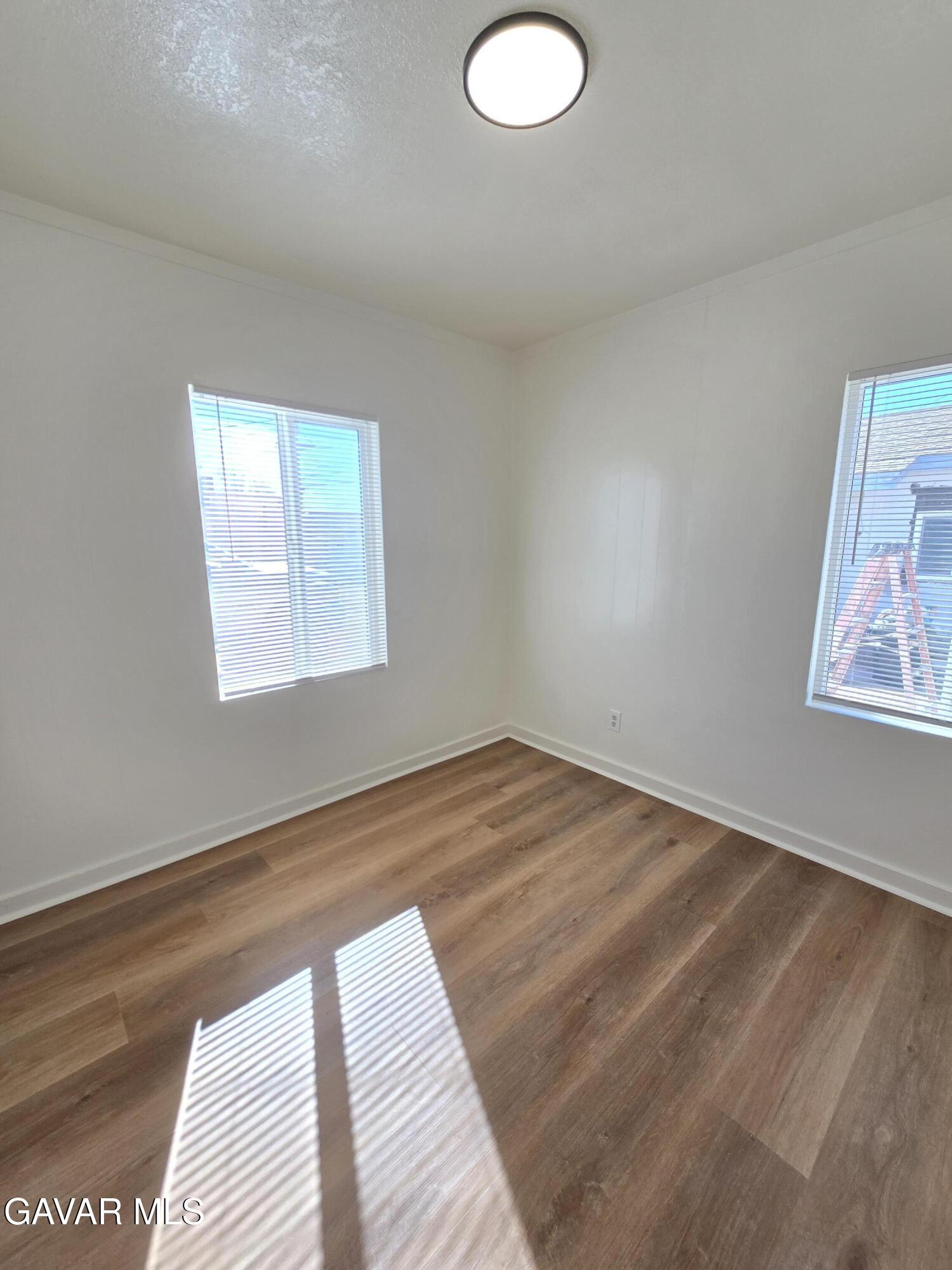 16039 L Street Property Photo 26
