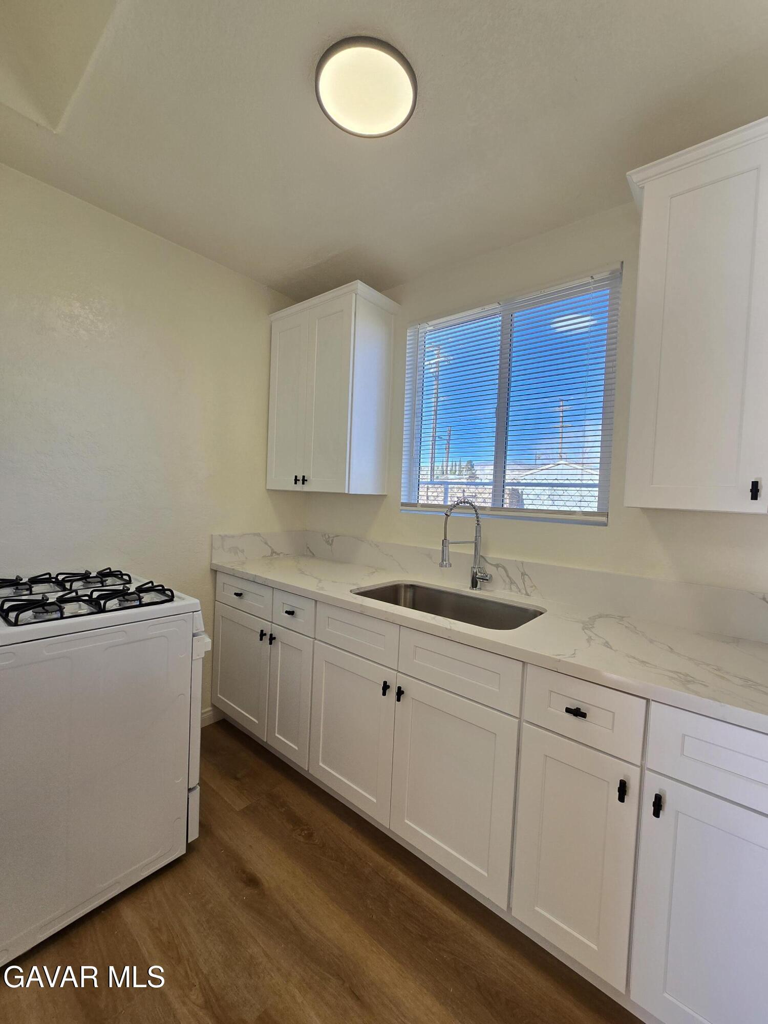 16039 L Street Property Photo 31