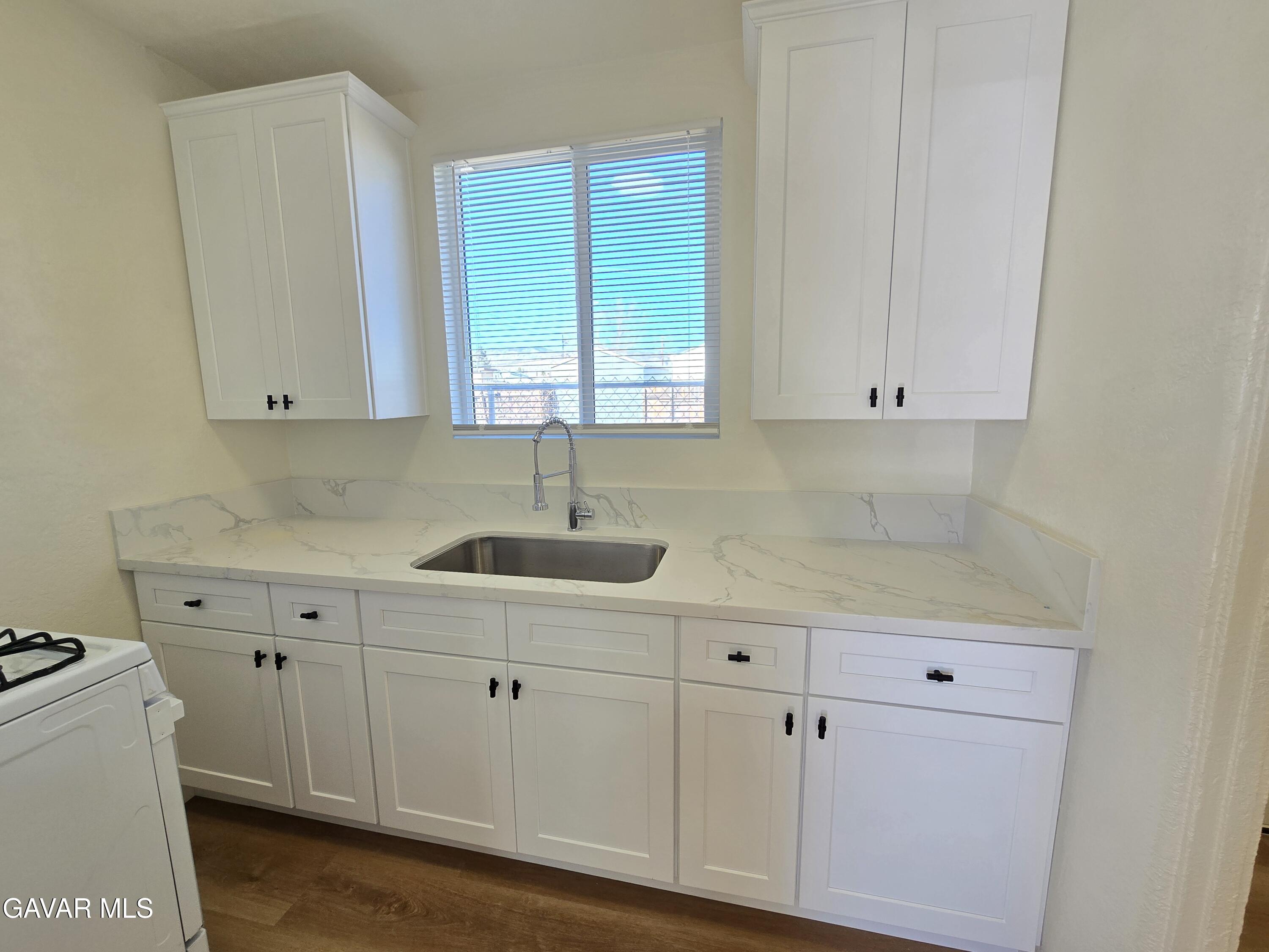 16039 L Street Property Photo 33