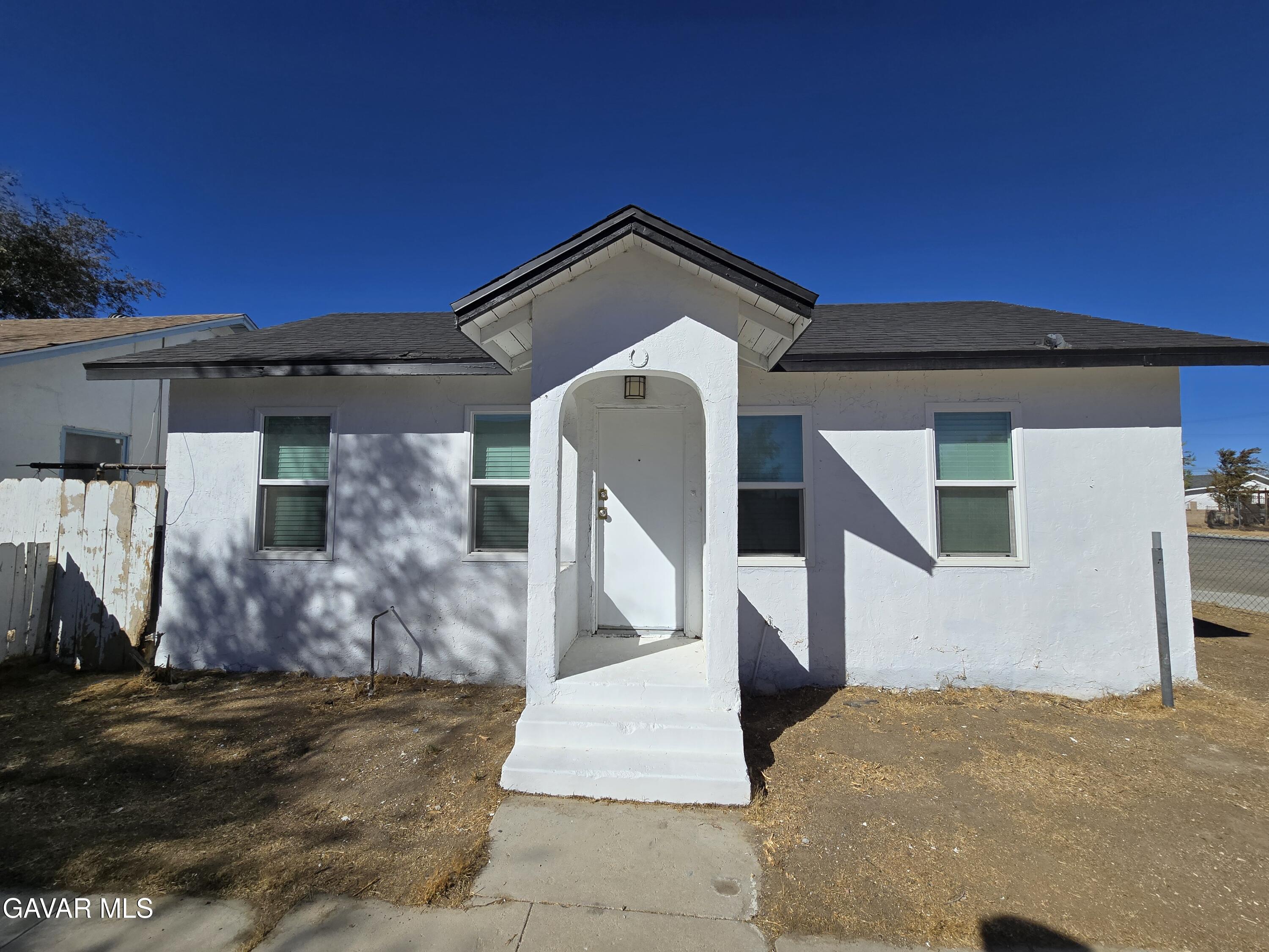 16039 L Street Property Photo 35