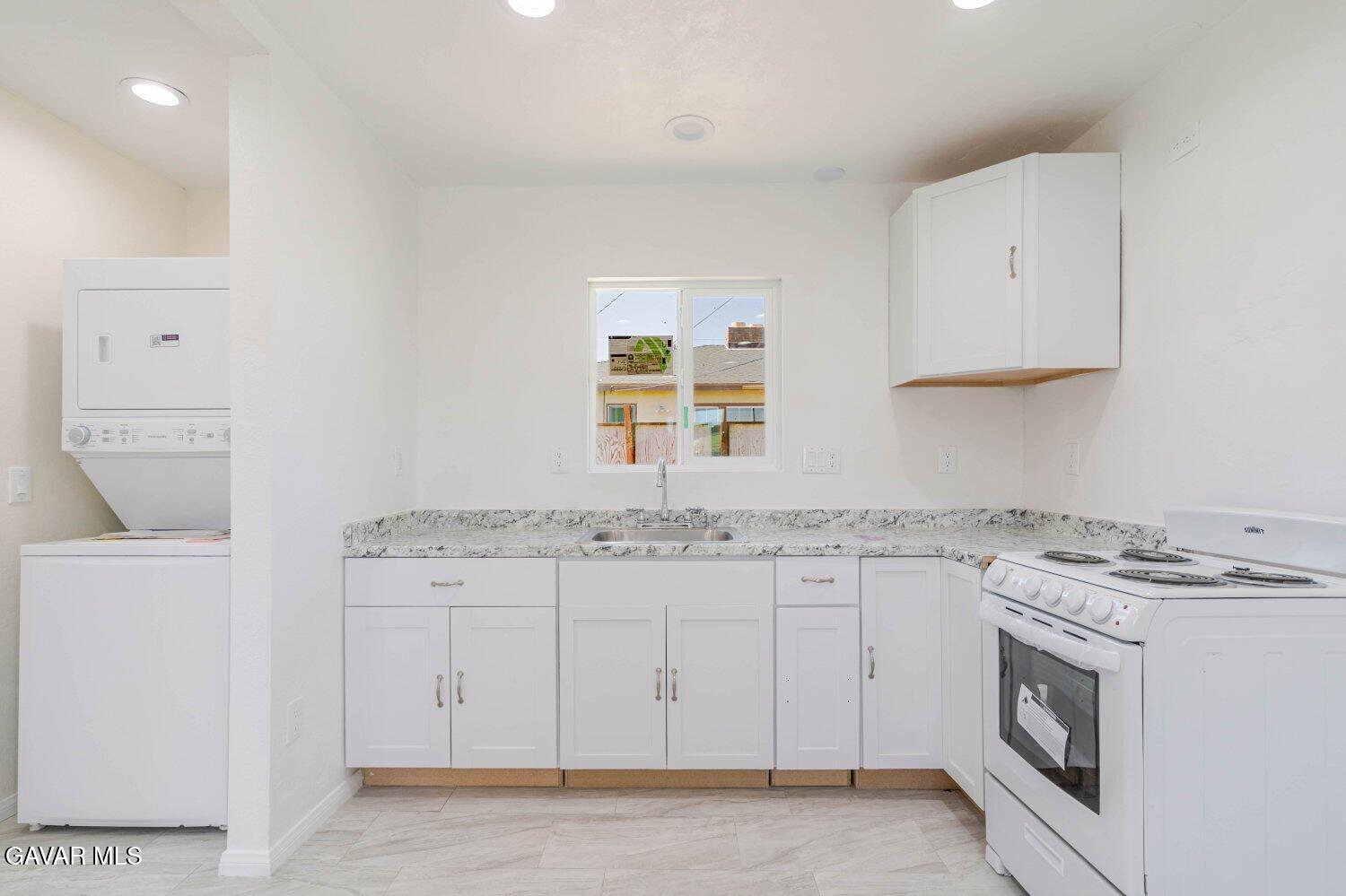 44632 Fern Avenue Property Photo 27