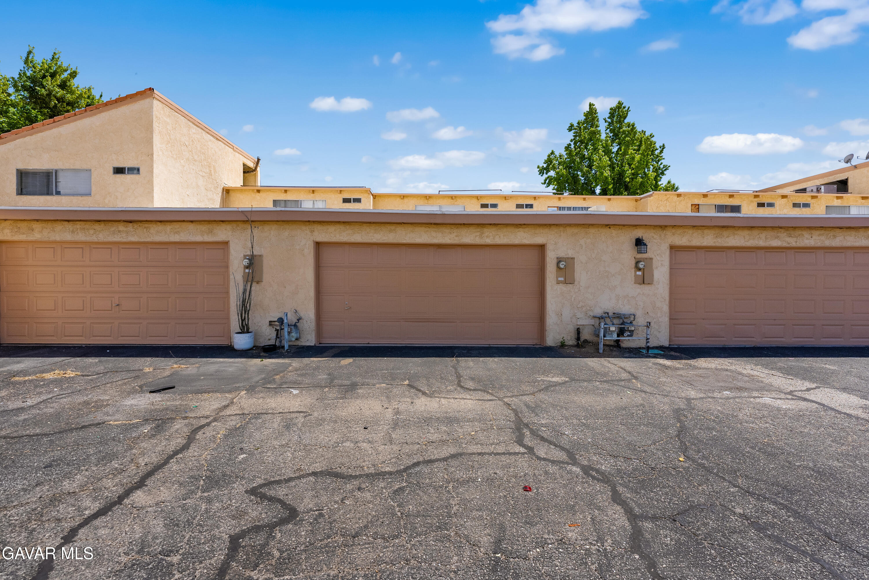 43629 Stanridge Avenue Property Photo 43
