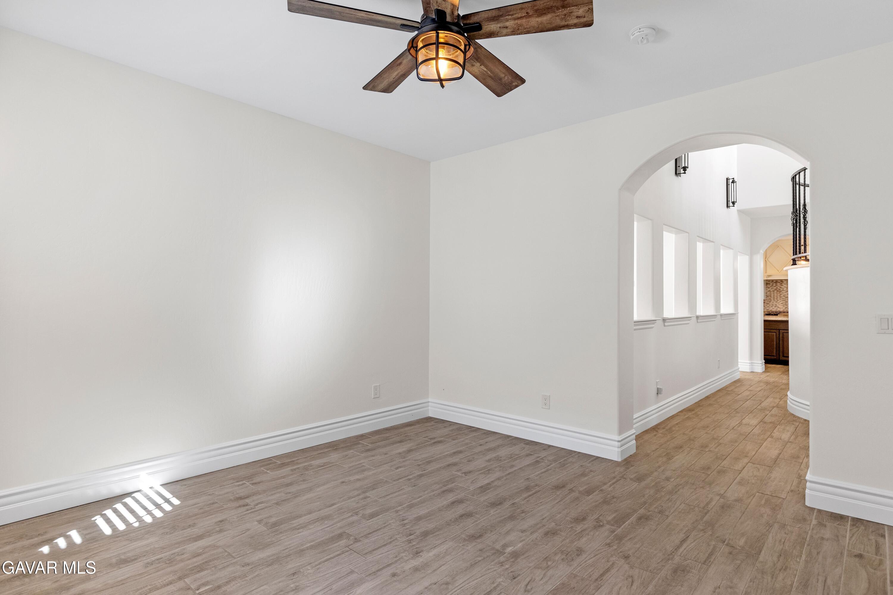 21824 Sunnybrook Drive Property Photo 24