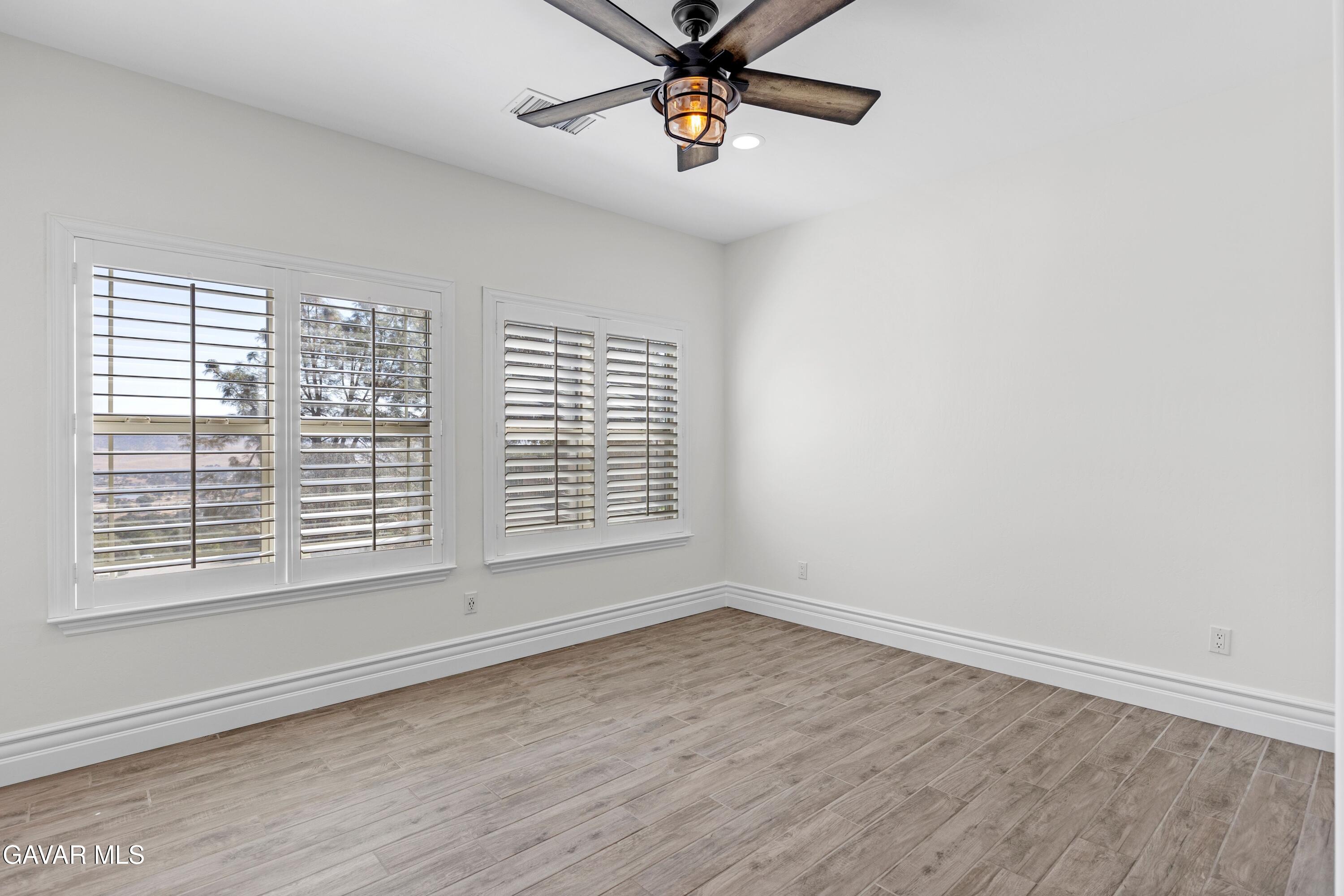 21824 Sunnybrook Drive Property Photo 29